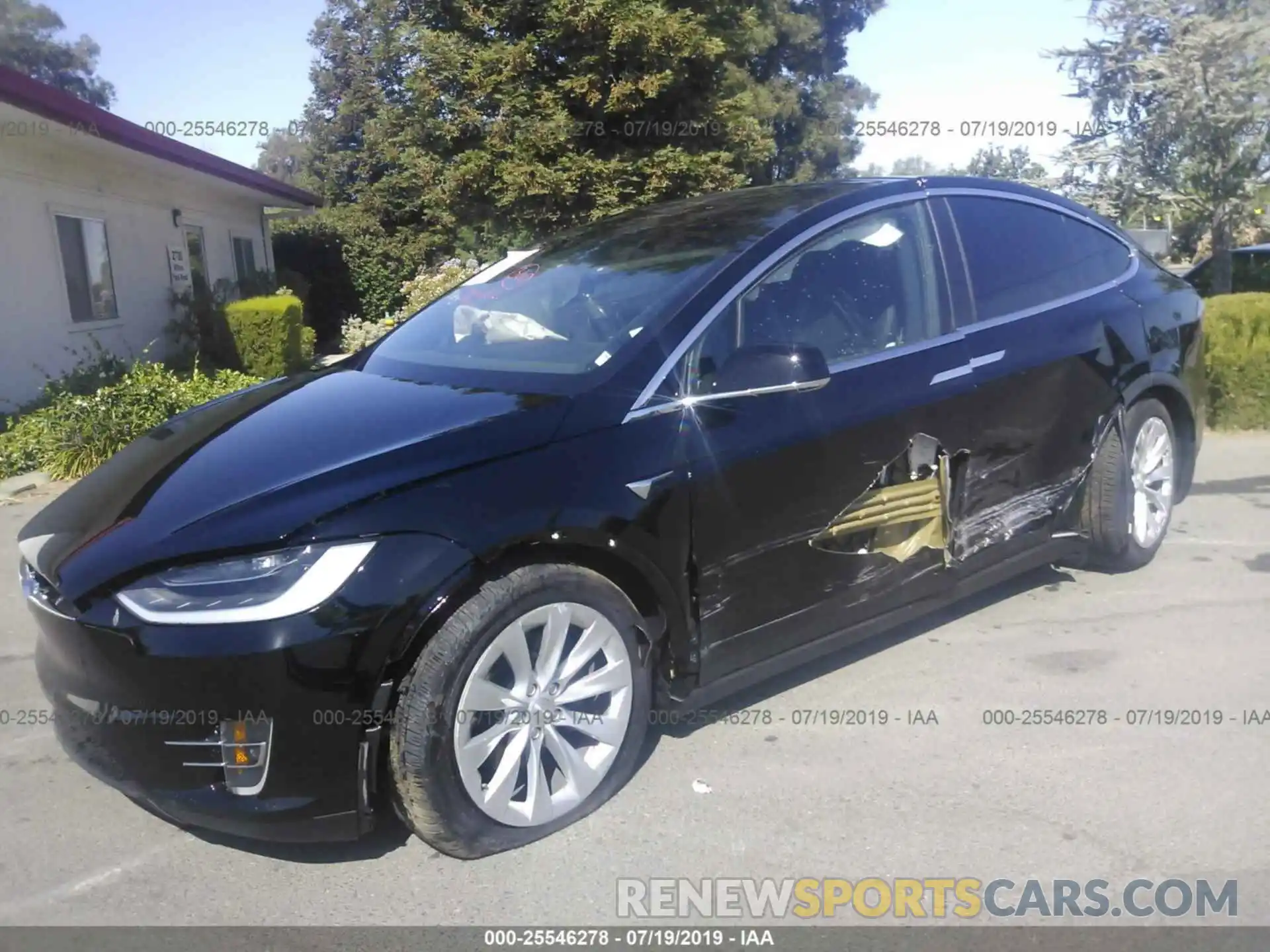 2 Photograph of a damaged car 5YJXCDE20KF162464 TESLA MODEL X 2019