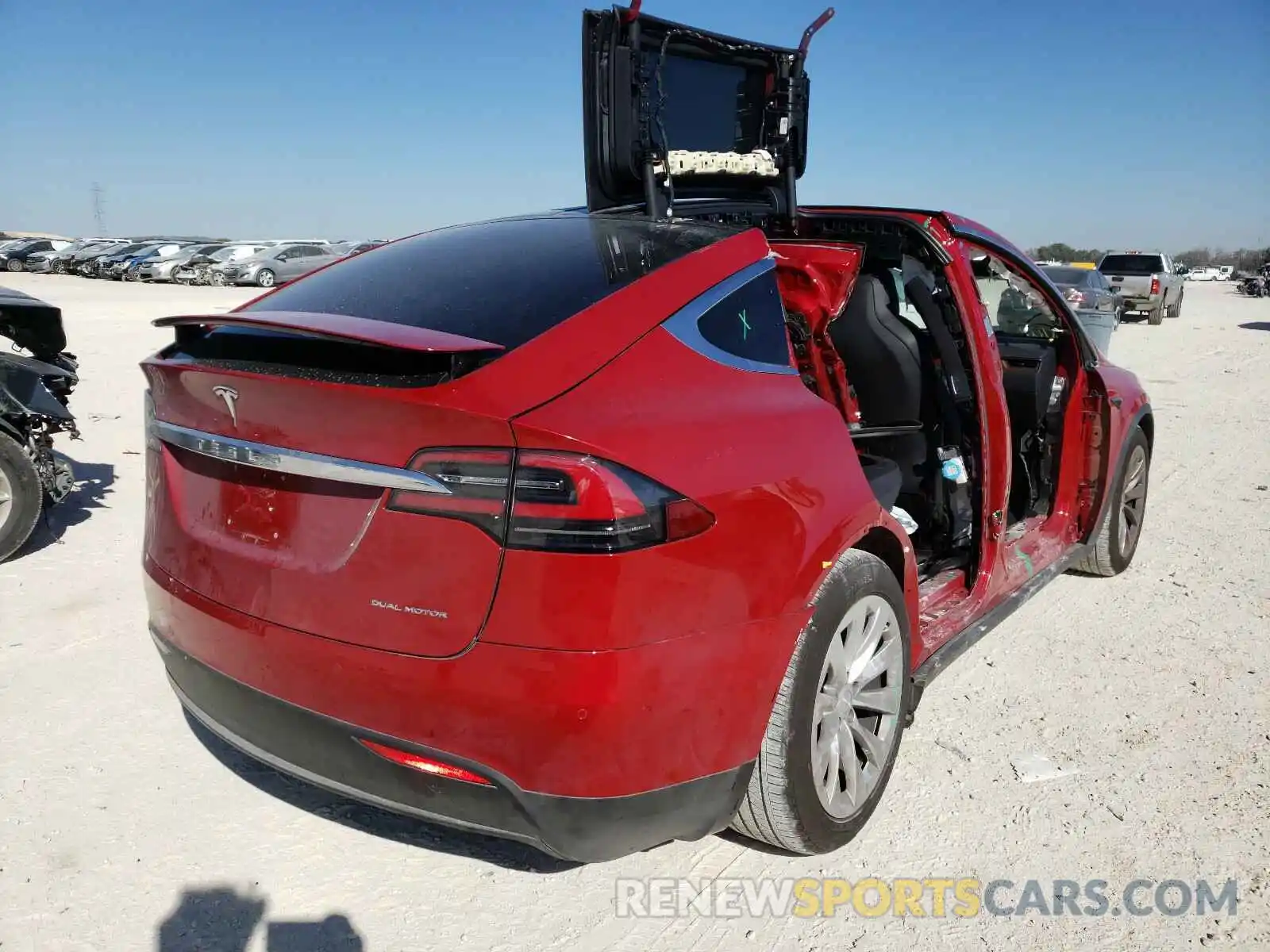 4 Фотография поврежденного автомобиля 5YJXCDE22KF184742 TESLA MODEL X 2019