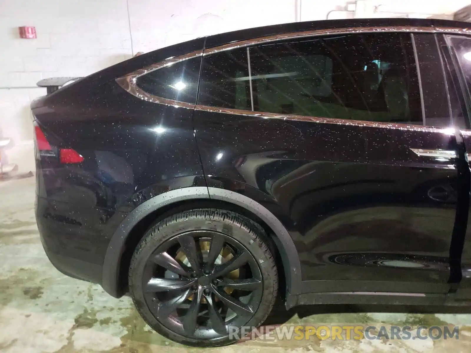 6 Photograph of a damaged car 5YJXCDE23KF150406 TESLA MODEL X 2019