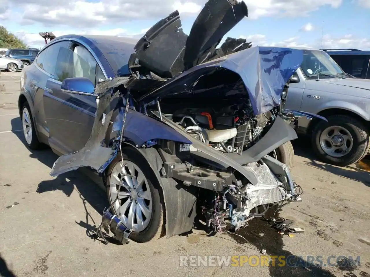 1 Photograph of a damaged car 5YJXCDE23KF207803 TESLA MODEL X 2019