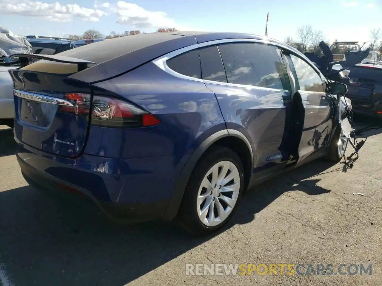 4 Фотография поврежденного автомобиля 5YJXCDE23KF207803 TESLA MODEL X 2019