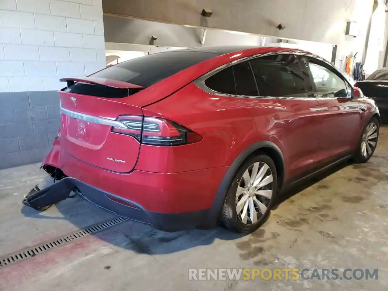 4 Photograph of a damaged car 5YJXCDE25KF180264 TESLA MODEL X 2019