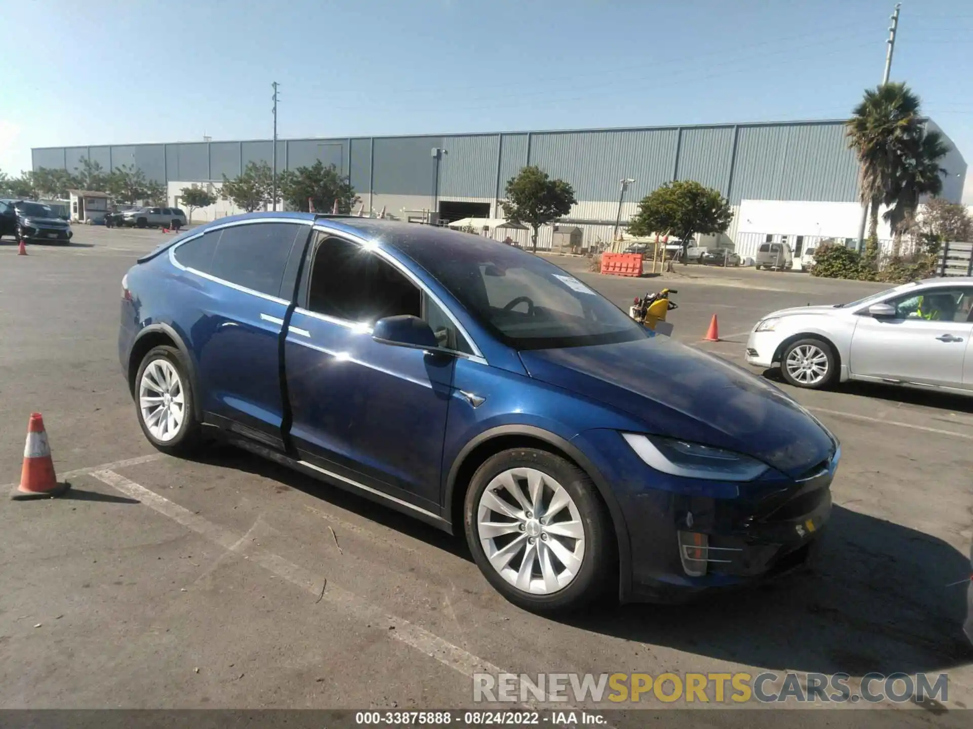 1 Фотография поврежденного автомобиля 5YJXCDE25KF211643 TESLA MODEL X 2019