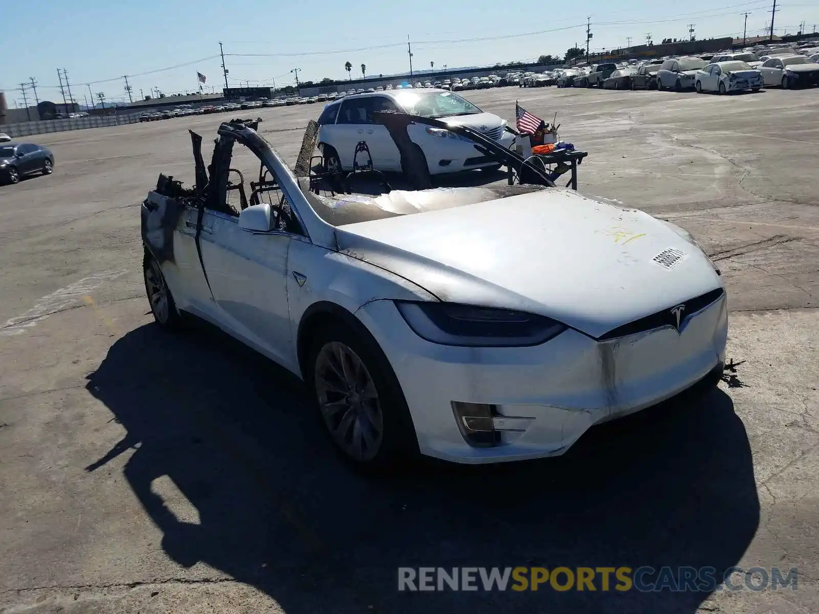 1 Фотография поврежденного автомобиля 5YJXCDE28KF149400 TESLA MODEL X 2019