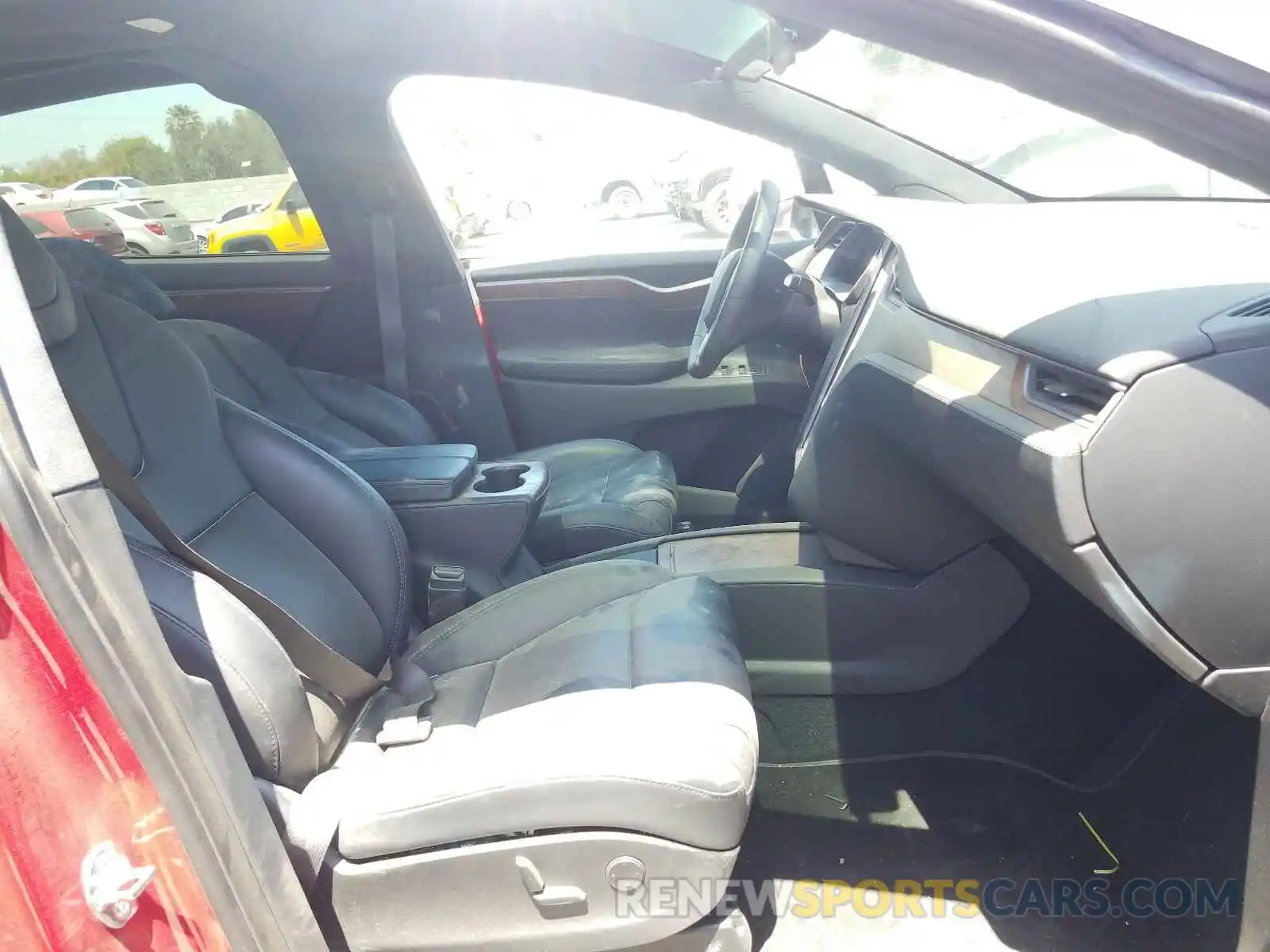 5 Photograph of a damaged car 5YJXCDE28KF184745 TESLA MODEL X 2019