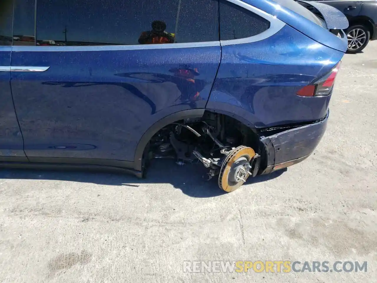 9 Photograph of a damaged car 5YJXCDE28KF213676 TESLA MODEL X 2019