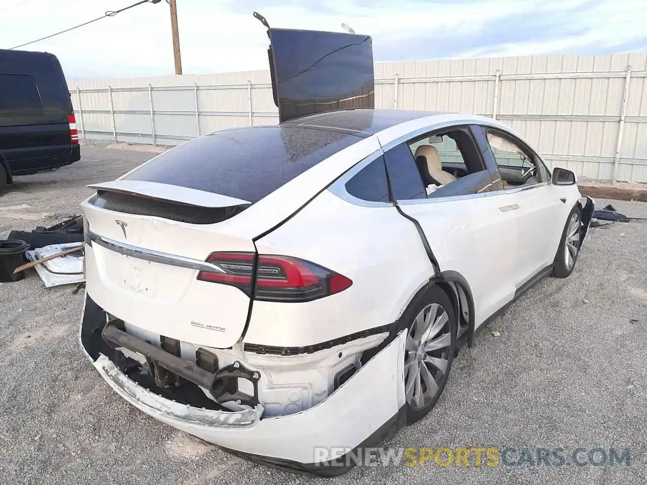 4 Photograph of a damaged car 5YJXCDE43KF211674 TESLA MODEL X 2019