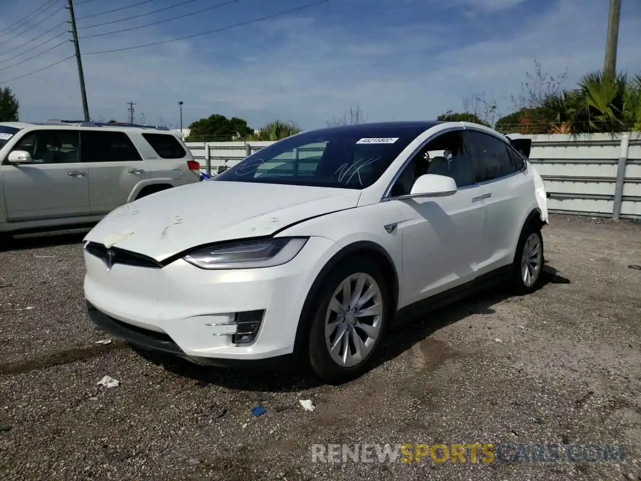 2 Photograph of a damaged car 5YJXCAE20LF233520 TESLA MODEL X 2020