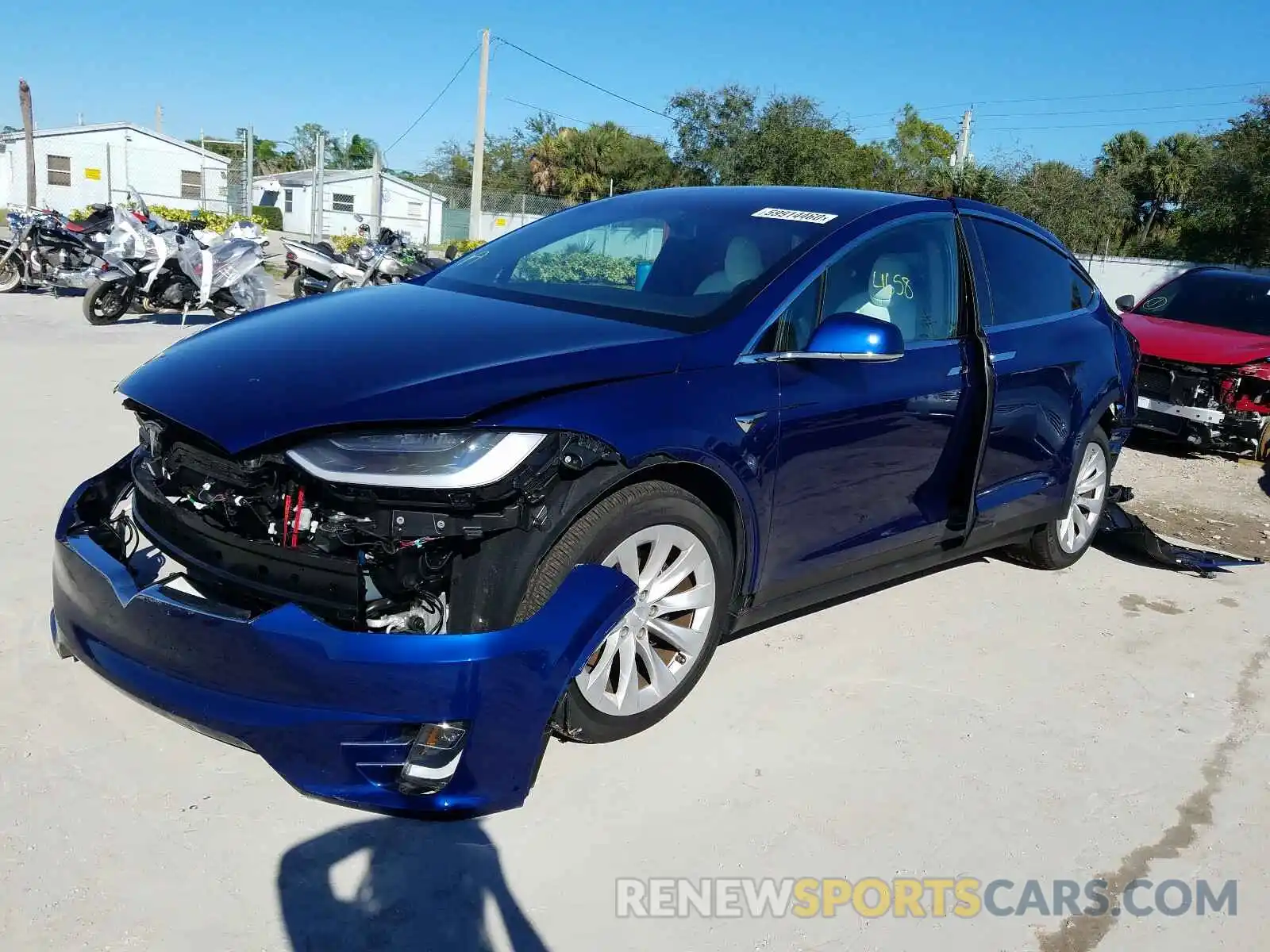 2 Photograph of a damaged car 5YJXCAE20LF234358 TESLA MODEL X 2020