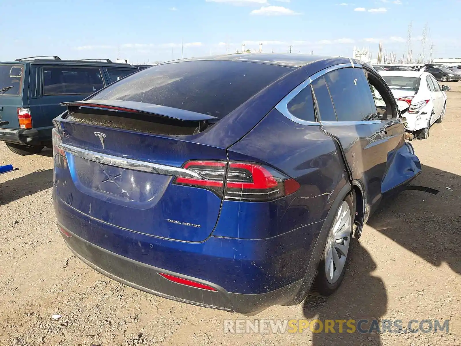 4 Фотография поврежденного автомобиля 5YJXCAE20LF234554 TESLA MODEL X 2020