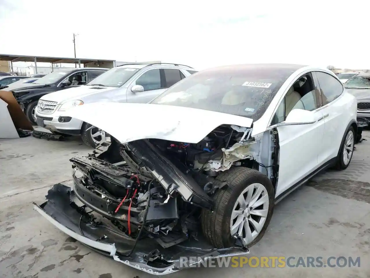 2 Фотография поврежденного автомобиля 5YJXCAE20LF250253 TESLA MODEL X 2020