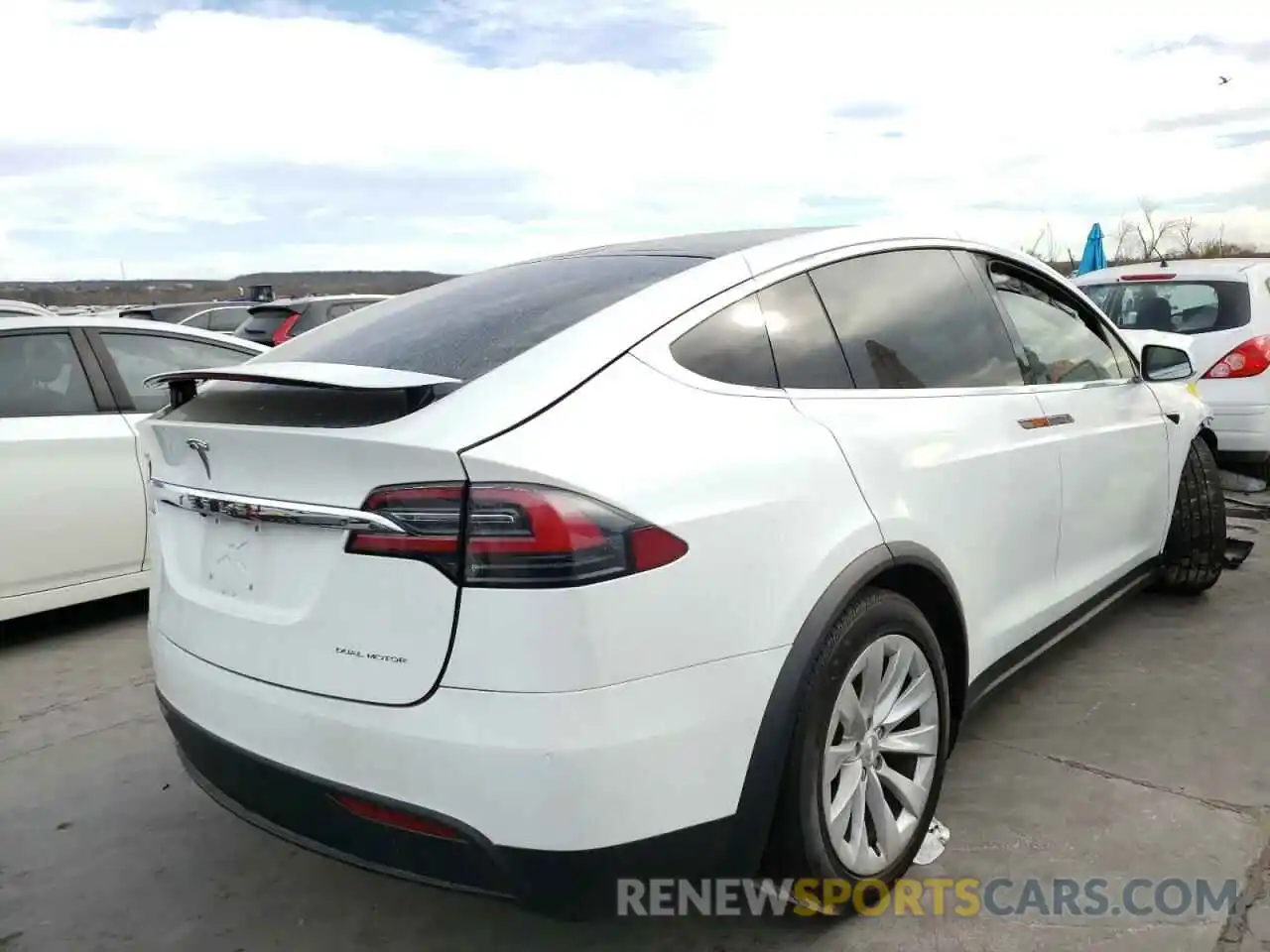 4 Фотография поврежденного автомобиля 5YJXCAE20LF250253 TESLA MODEL X 2020