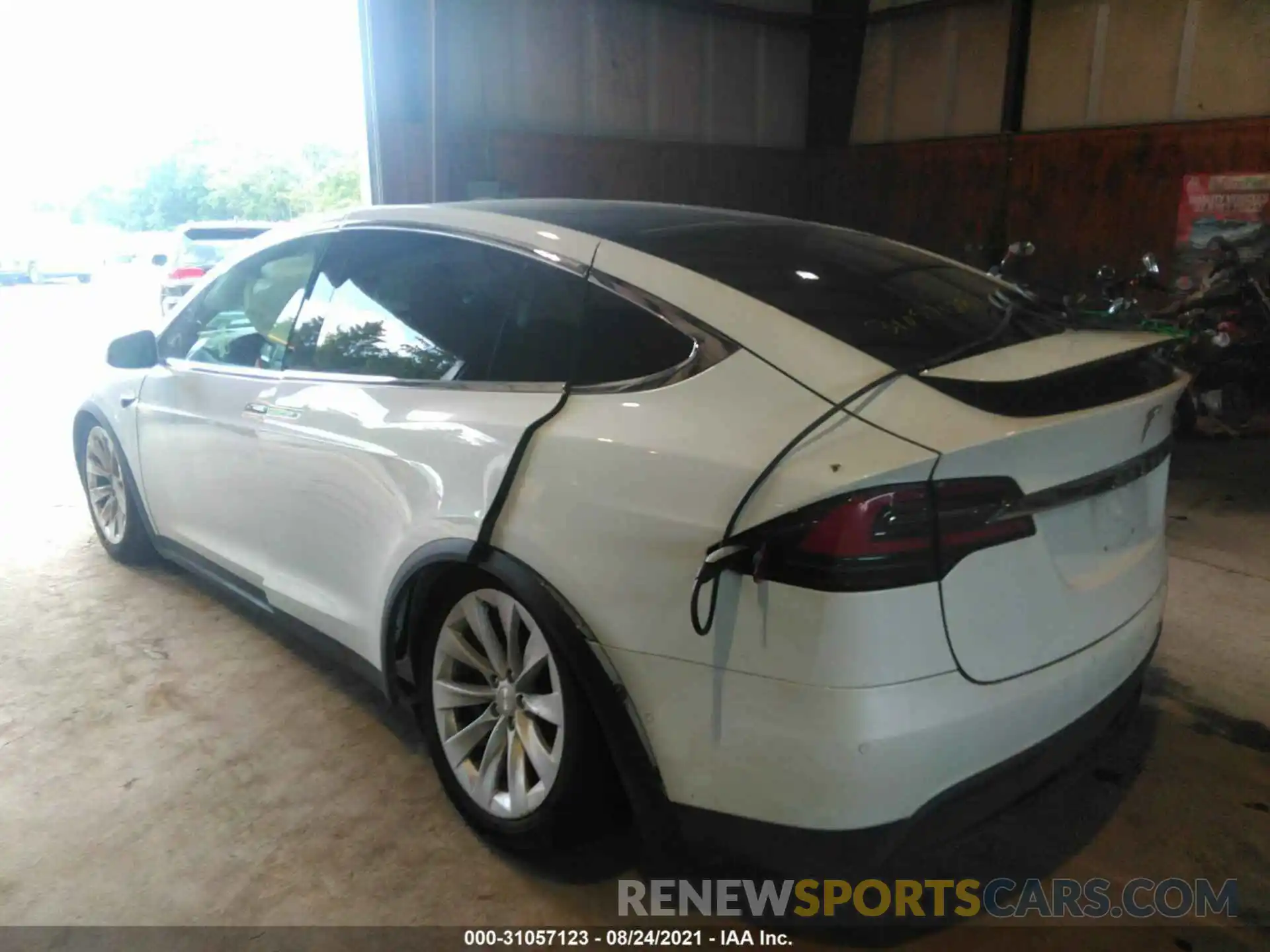 3 Фотография поврежденного автомобиля 5YJXCAE20LF301346 TESLA MODEL X 2020