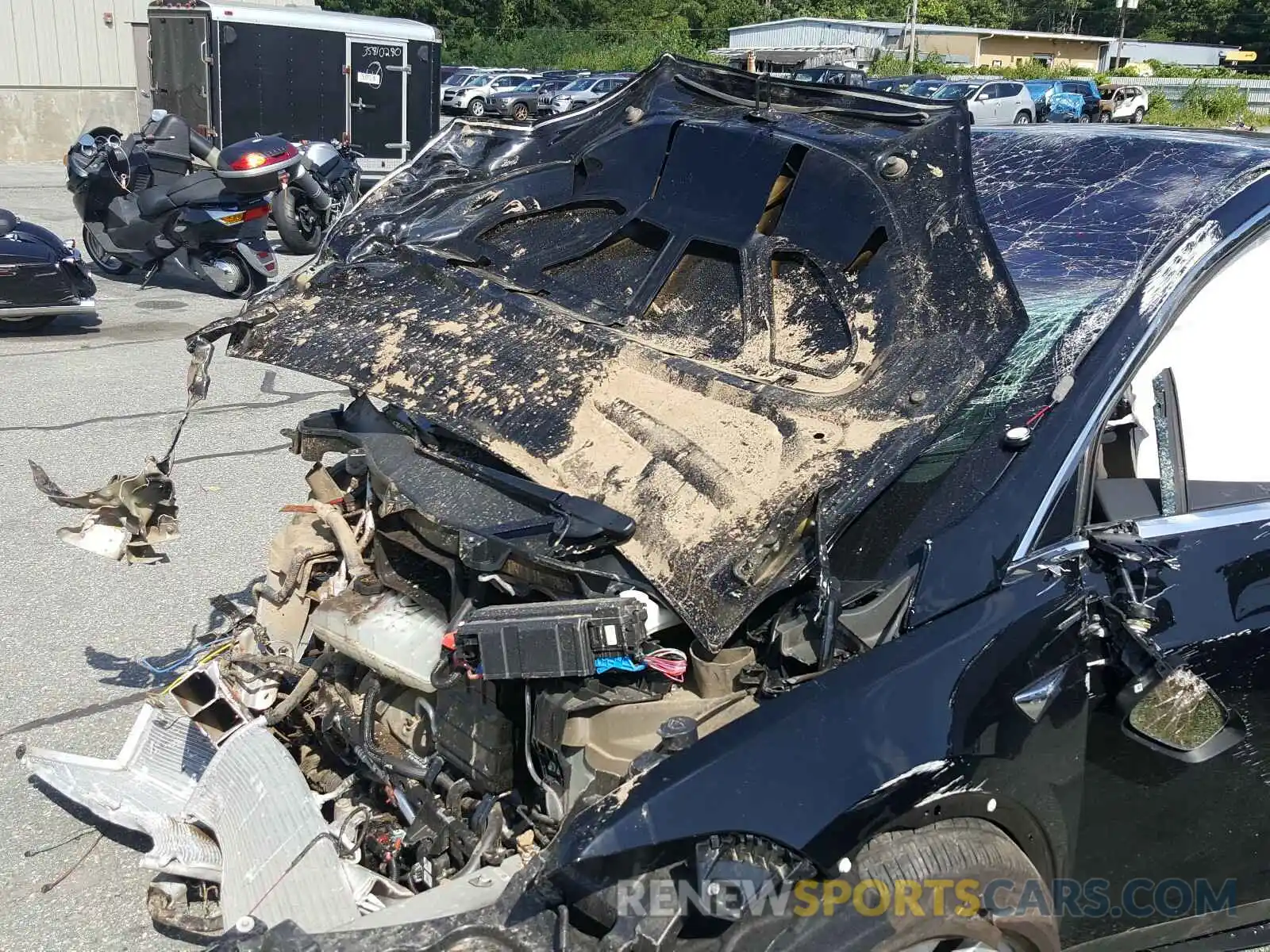 9 Photograph of a damaged car 5YJXCAE22LF243809 TESLA MODEL X 2020