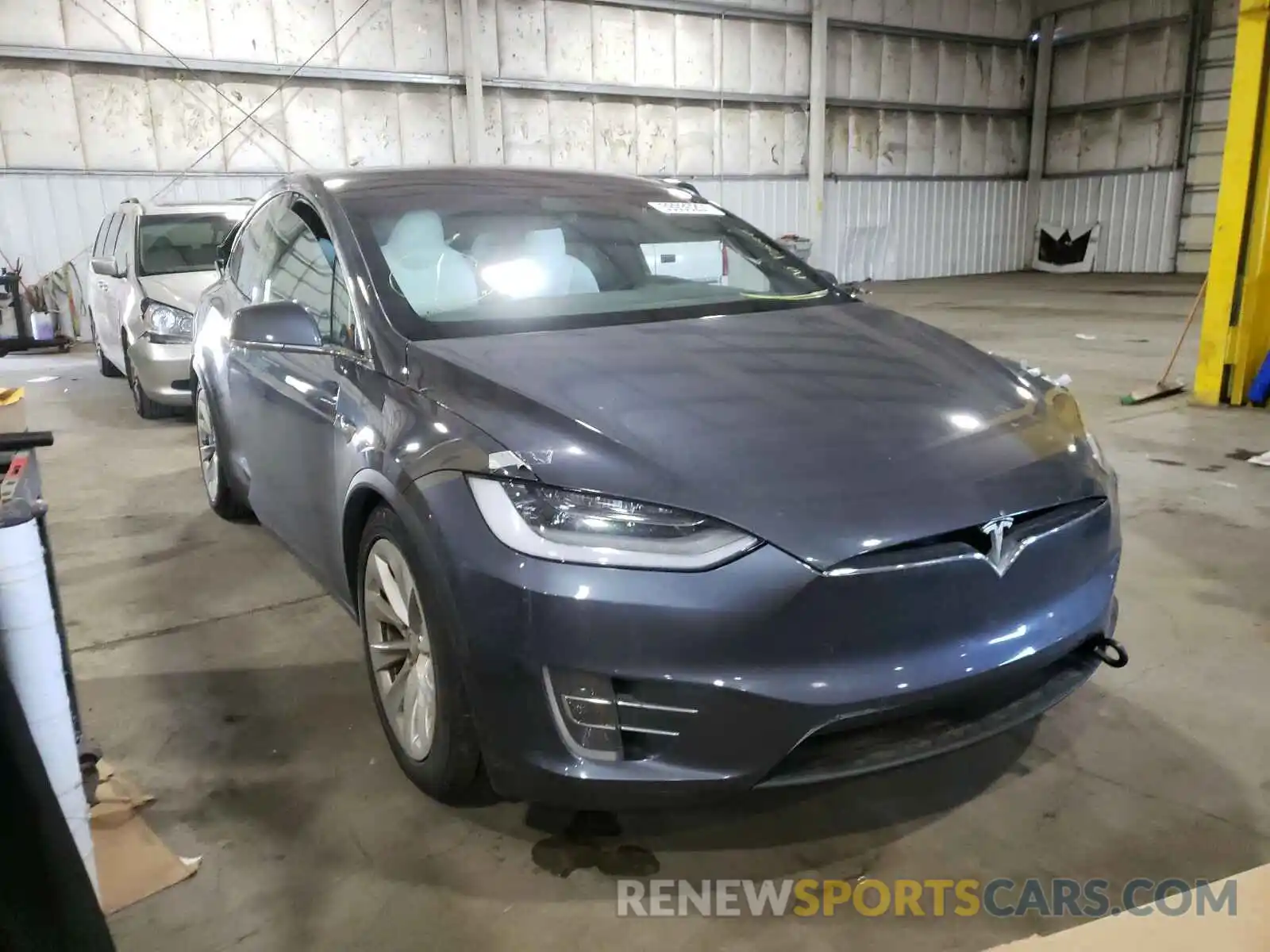 1 Фотография поврежденного автомобиля 5YJXCAE23LF240199 TESLA MODEL X 2020