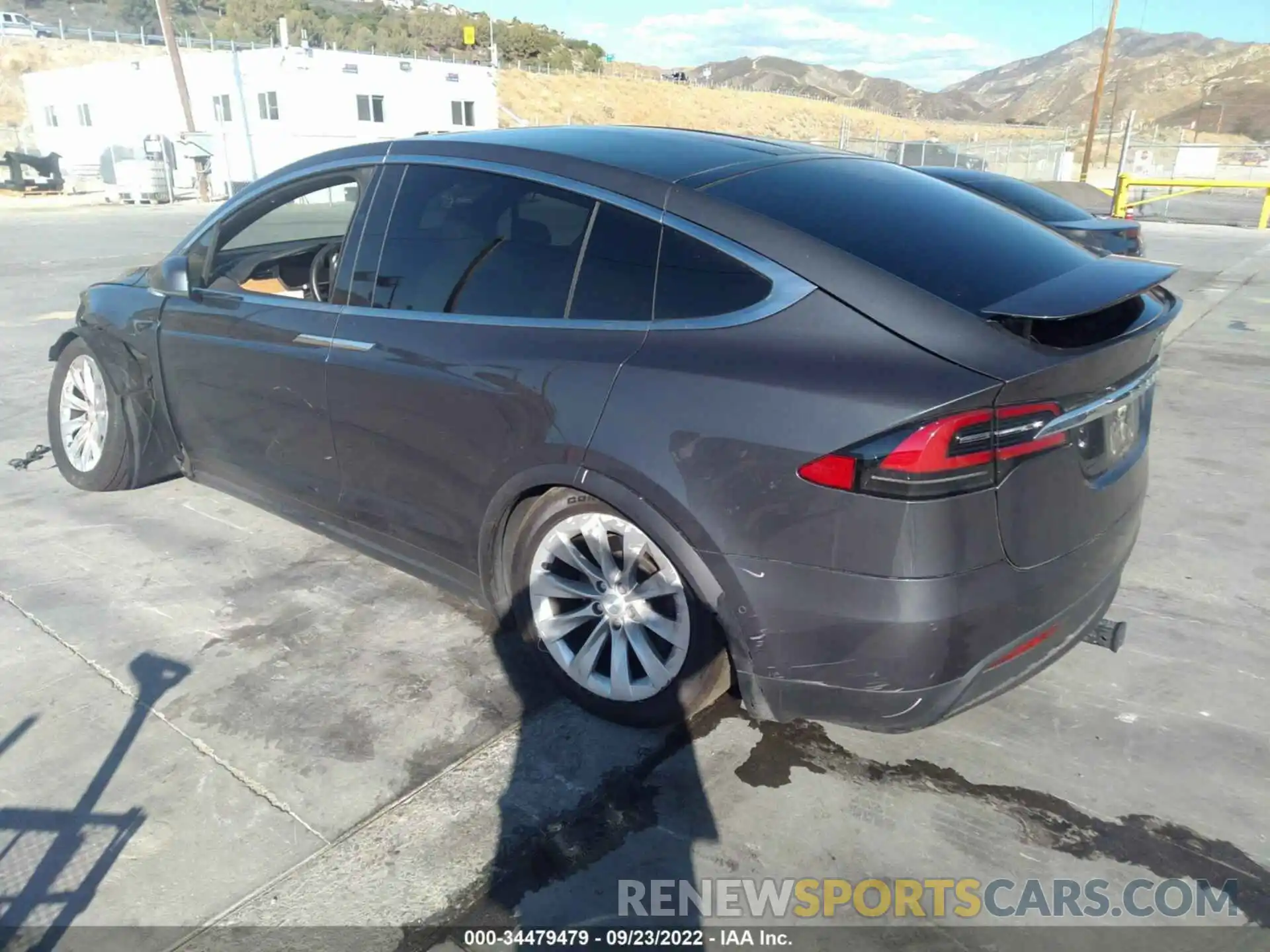 3 Photograph of a damaged car 5YJXCAE23LF285904 TESLA MODEL X 2020