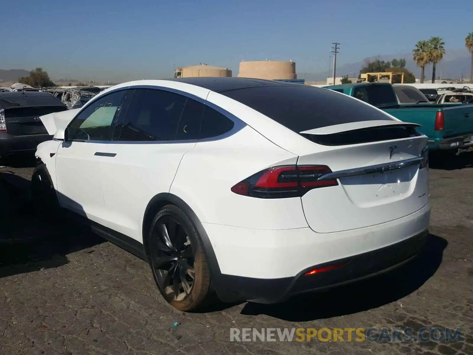 3 Фотография поврежденного автомобиля 5YJXCAE23LF296174 TESLA MODEL X 2020