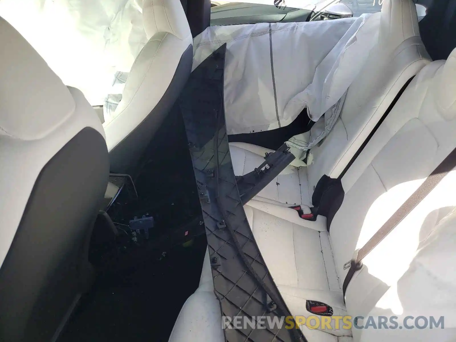 6 Photograph of a damaged car 5YJXCAE24LF286480 TESLA MODEL X 2020