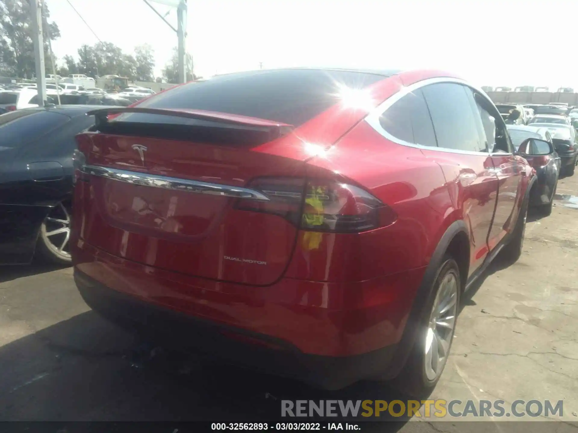 4 Фотография поврежденного автомобиля 5YJXCAE26LF239998 TESLA MODEL X 2020