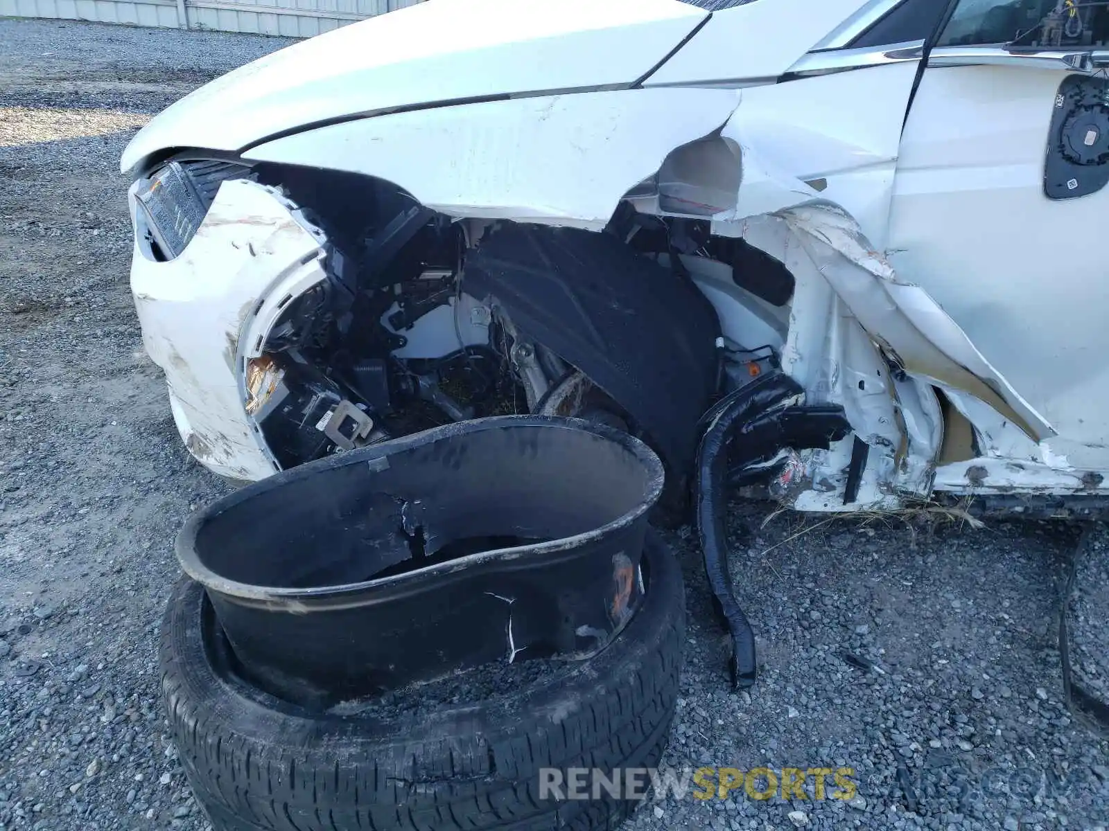 9 Photograph of a damaged car 5YJXCAE26LF298596 TESLA MODEL X 2020