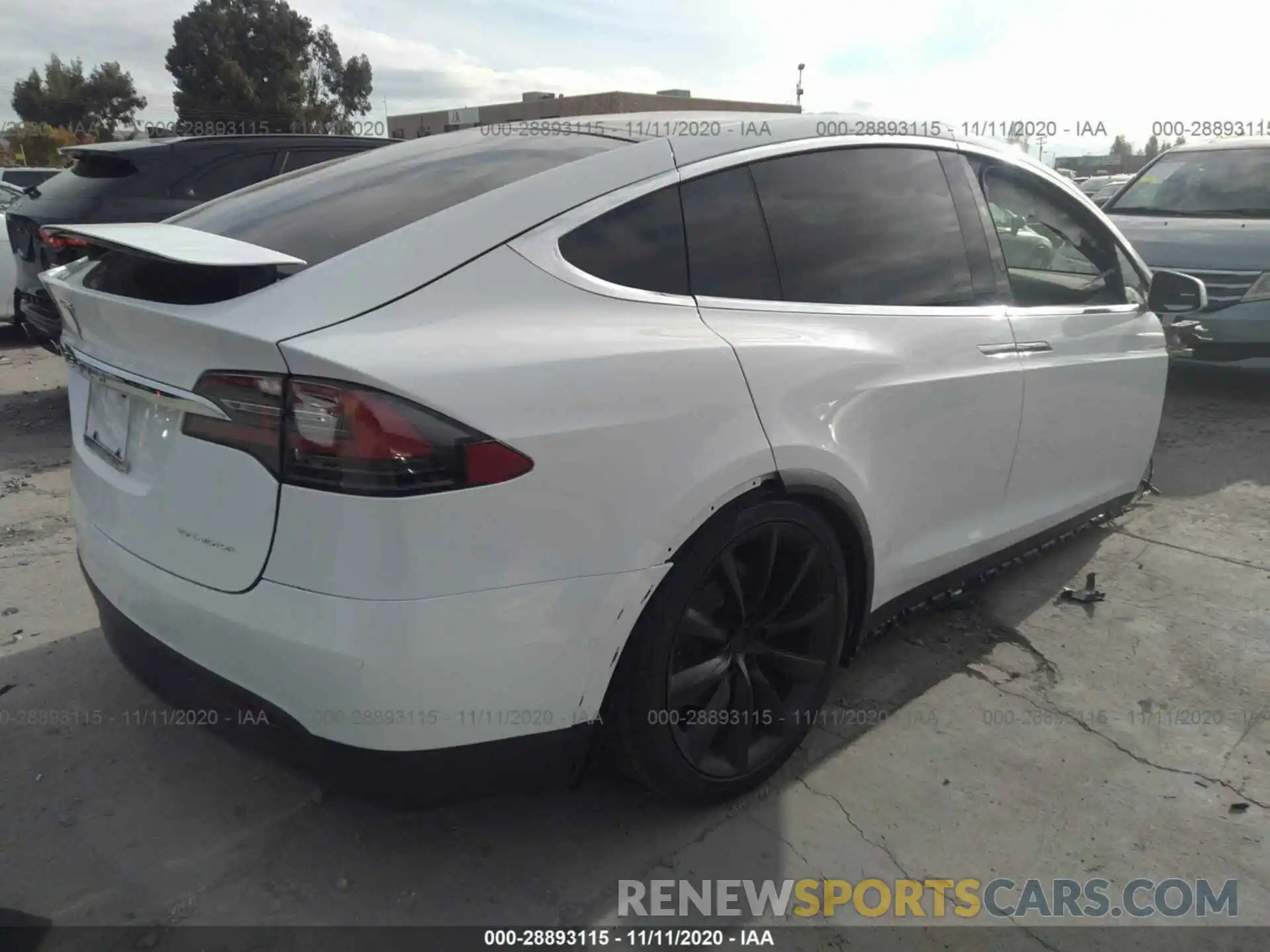 4 Photograph of a damaged car 5YJXCAE26LF304560 TESLA MODEL X 2020