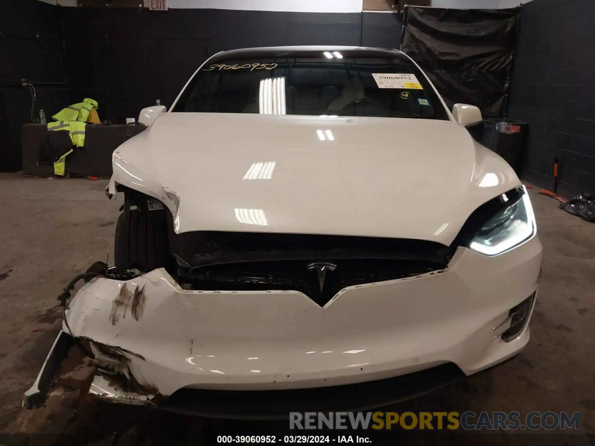 12 Photograph of a damaged car 5YJXCAE28LF297658 TESLA MODEL X 2020