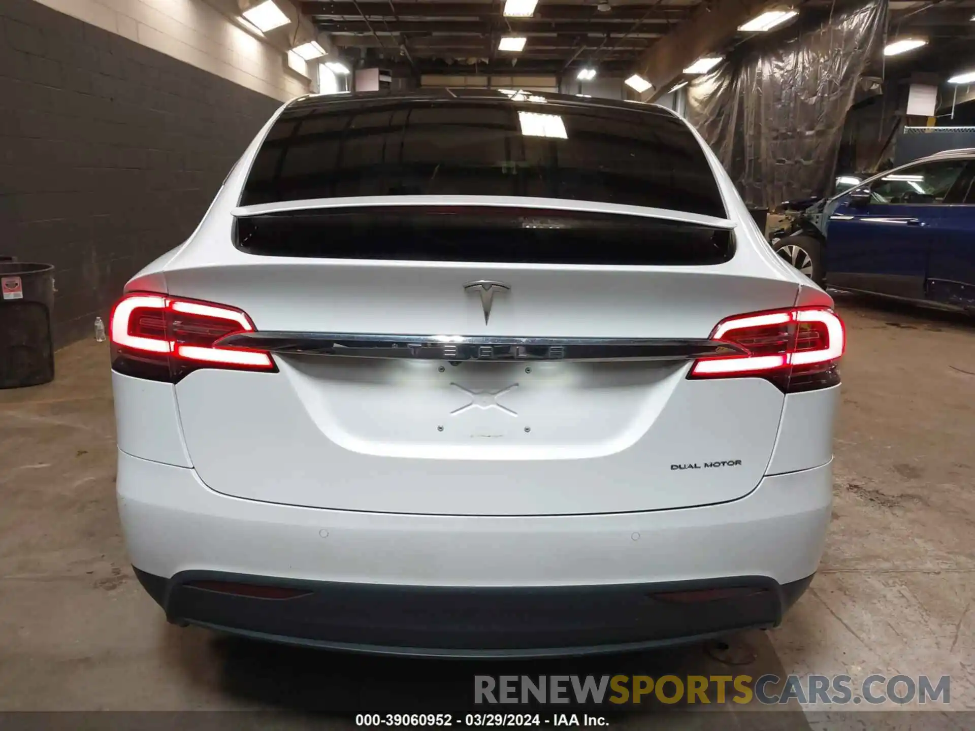 16 Photograph of a damaged car 5YJXCAE28LF297658 TESLA MODEL X 2020