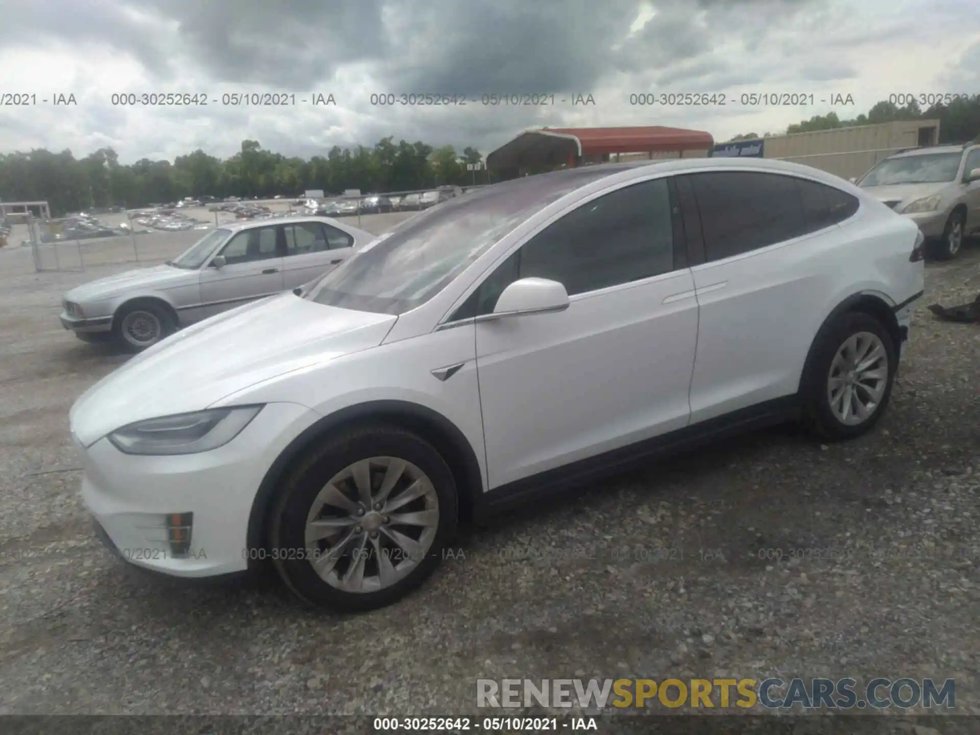 2 Photograph of a damaged car 5YJXCAE28LF298731 TESLA MODEL X 2020