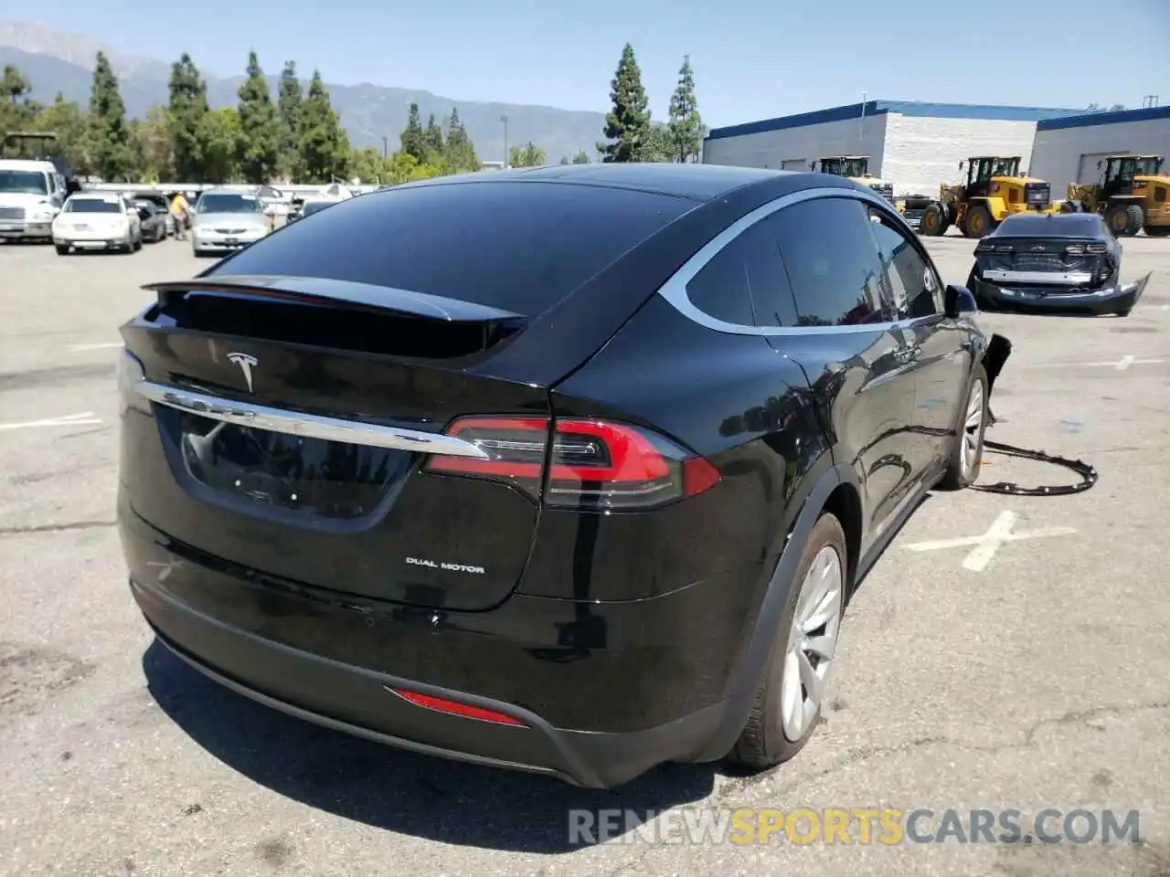 4 Фотография поврежденного автомобиля 5YJXCAE29LF240904 TESLA MODEL X 2020