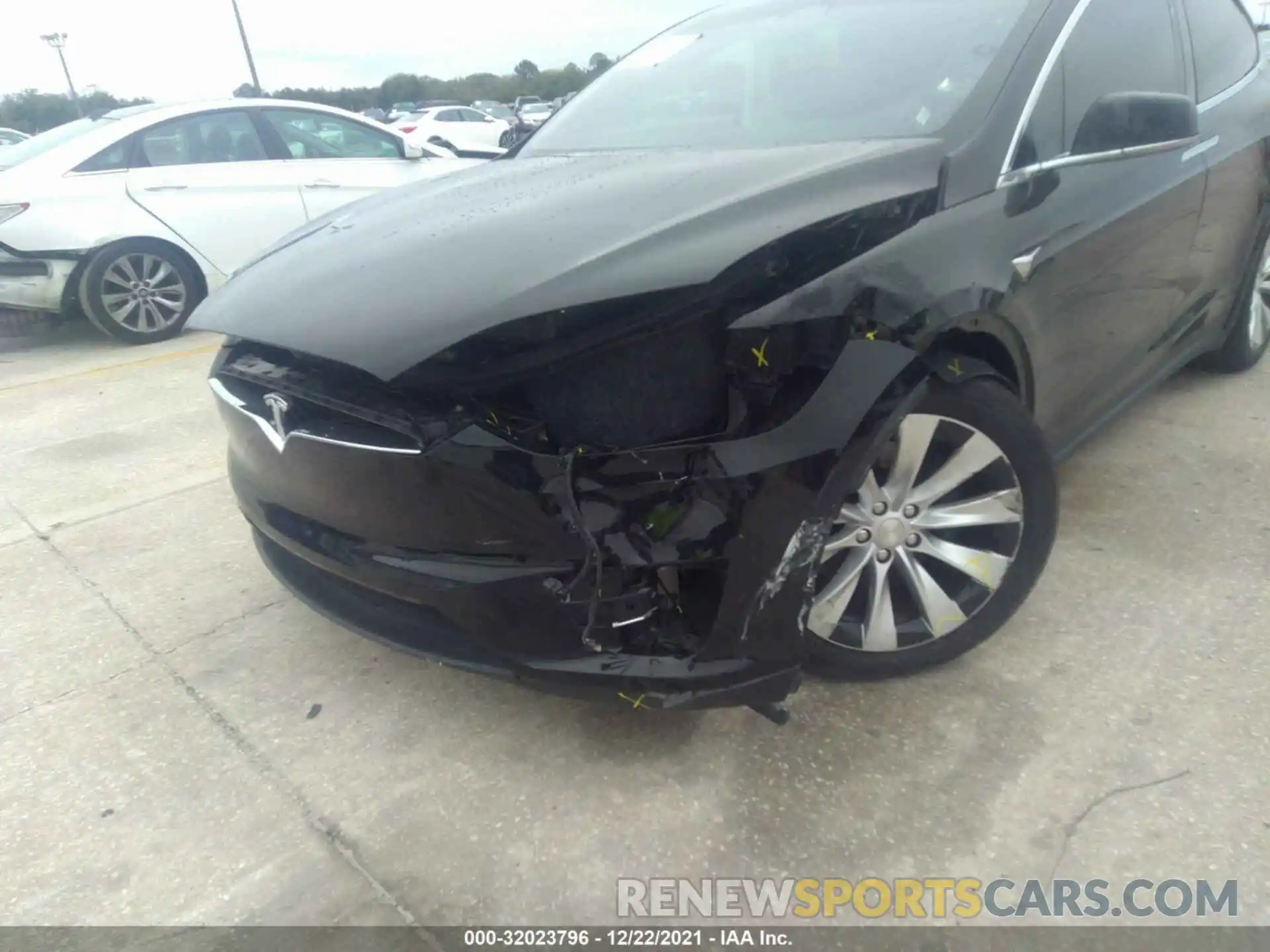 6 Photograph of a damaged car 5YJXCAE29LF260814 TESLA MODEL X 2020