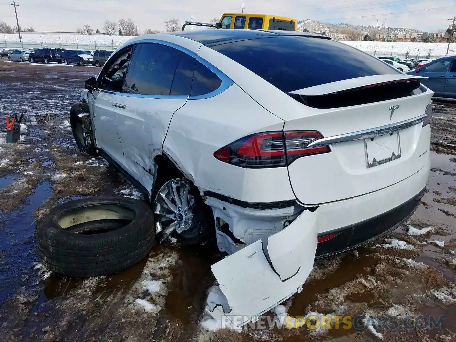 3 Photograph of a damaged car 5YJXCAE2XLF236554 TESLA MODEL X 2020