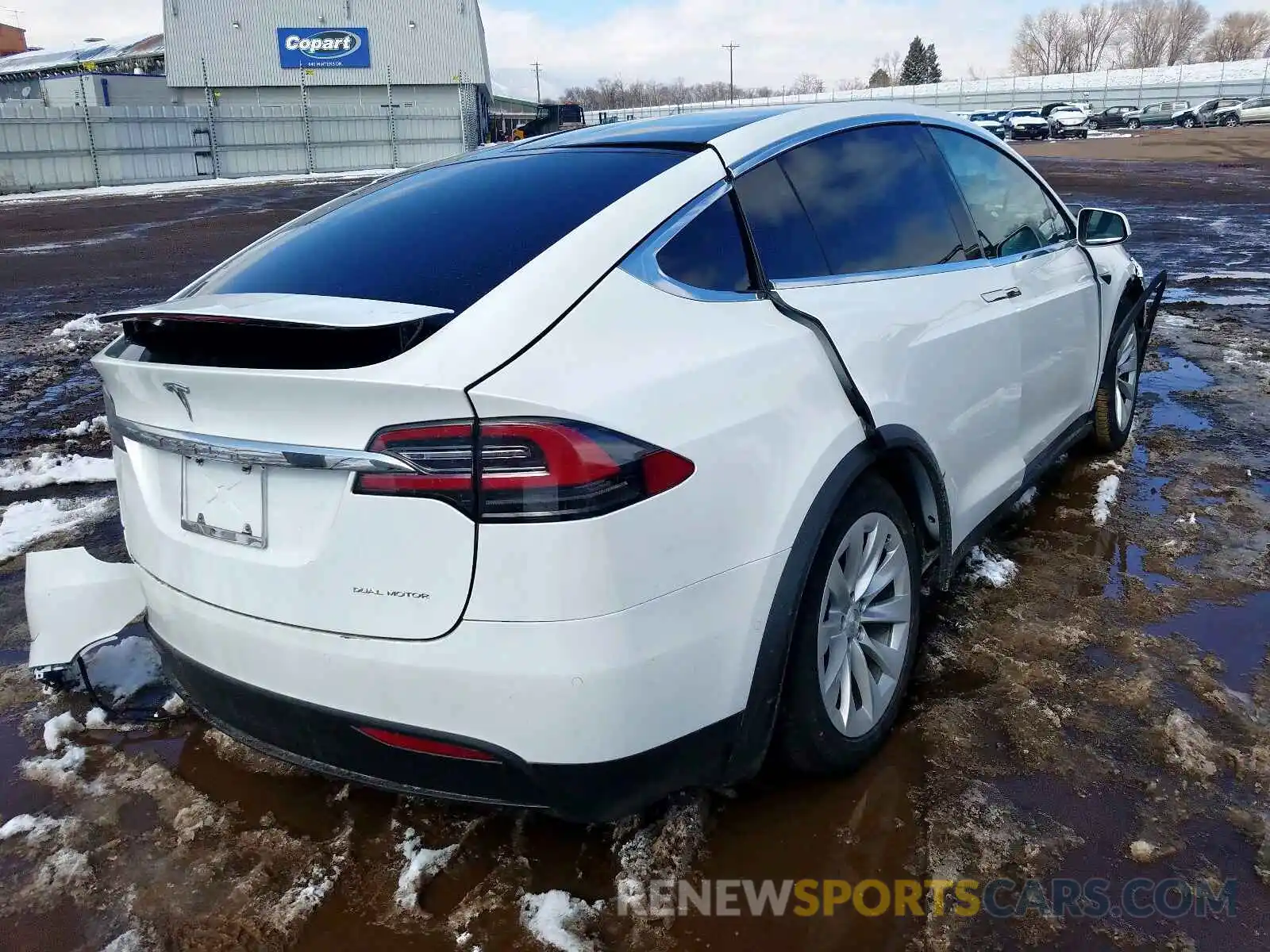 4 Фотография поврежденного автомобиля 5YJXCAE2XLF236554 TESLA MODEL X 2020