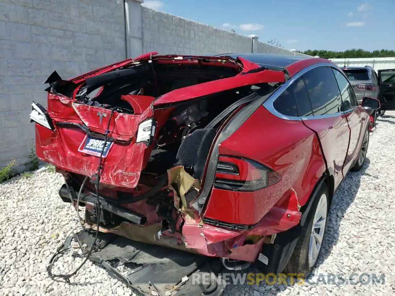 4 Photograph of a damaged car 5YJXCAE44LF243968 TESLA MODEL X 2020