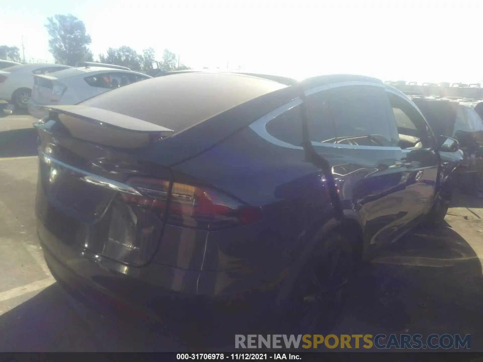 4 Photograph of a damaged car 5YJXCAE47LF261798 TESLA MODEL X 2020