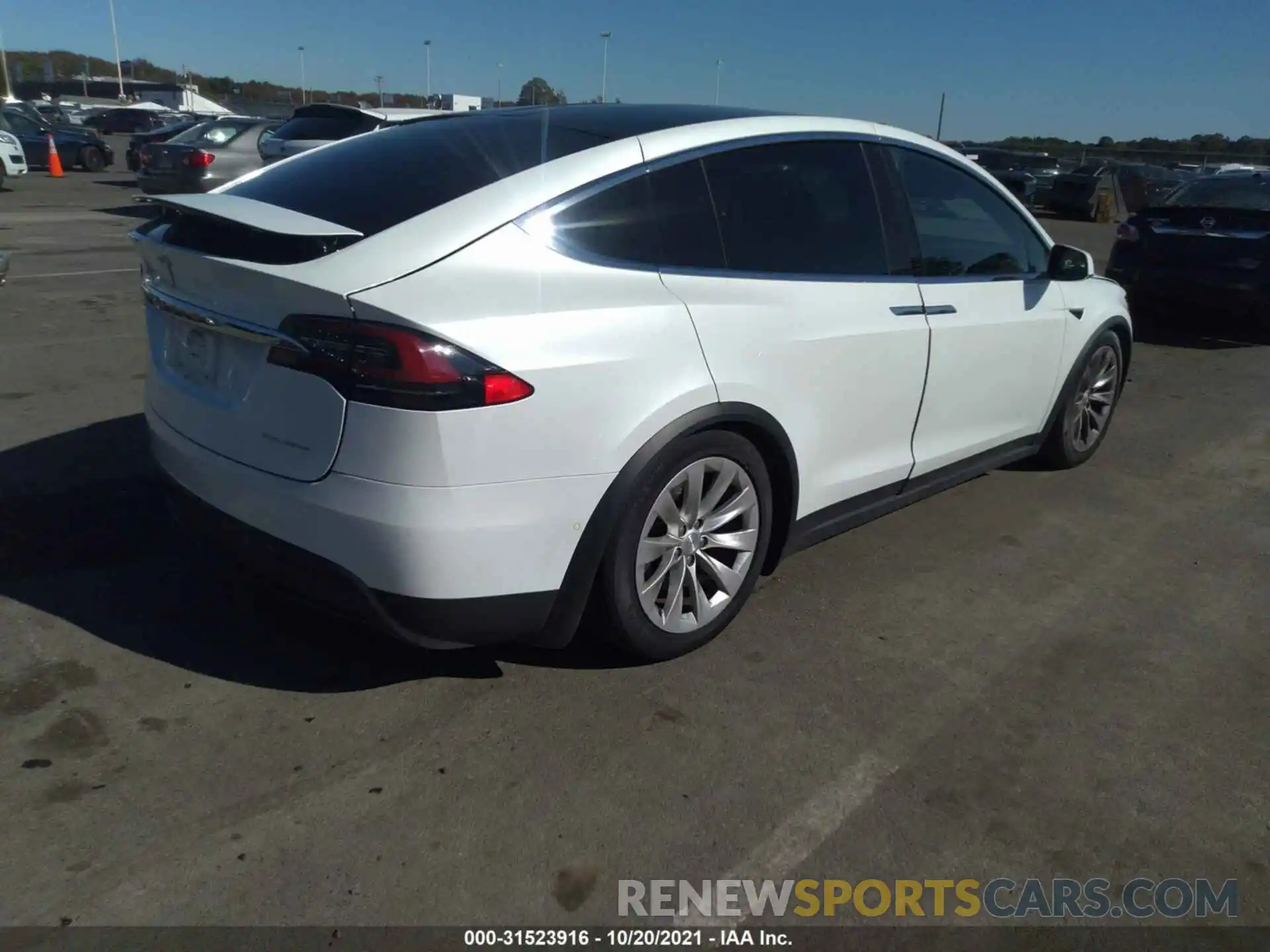 4 Photograph of a damaged car 5YJXCBE20LF218019 TESLA MODEL X 2020