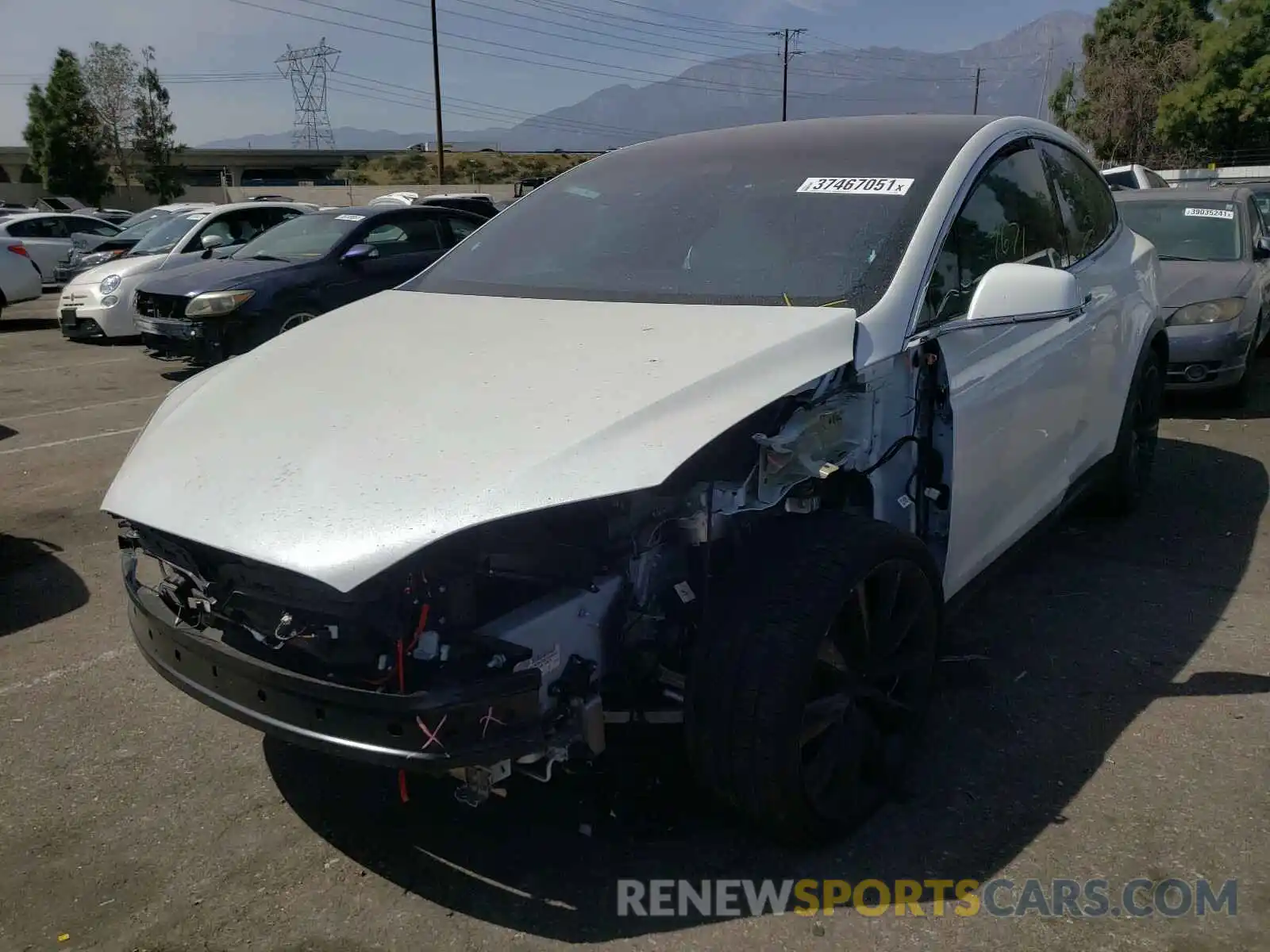 2 Photograph of a damaged car 5YJXCBE20LF268418 TESLA MODEL X 2020