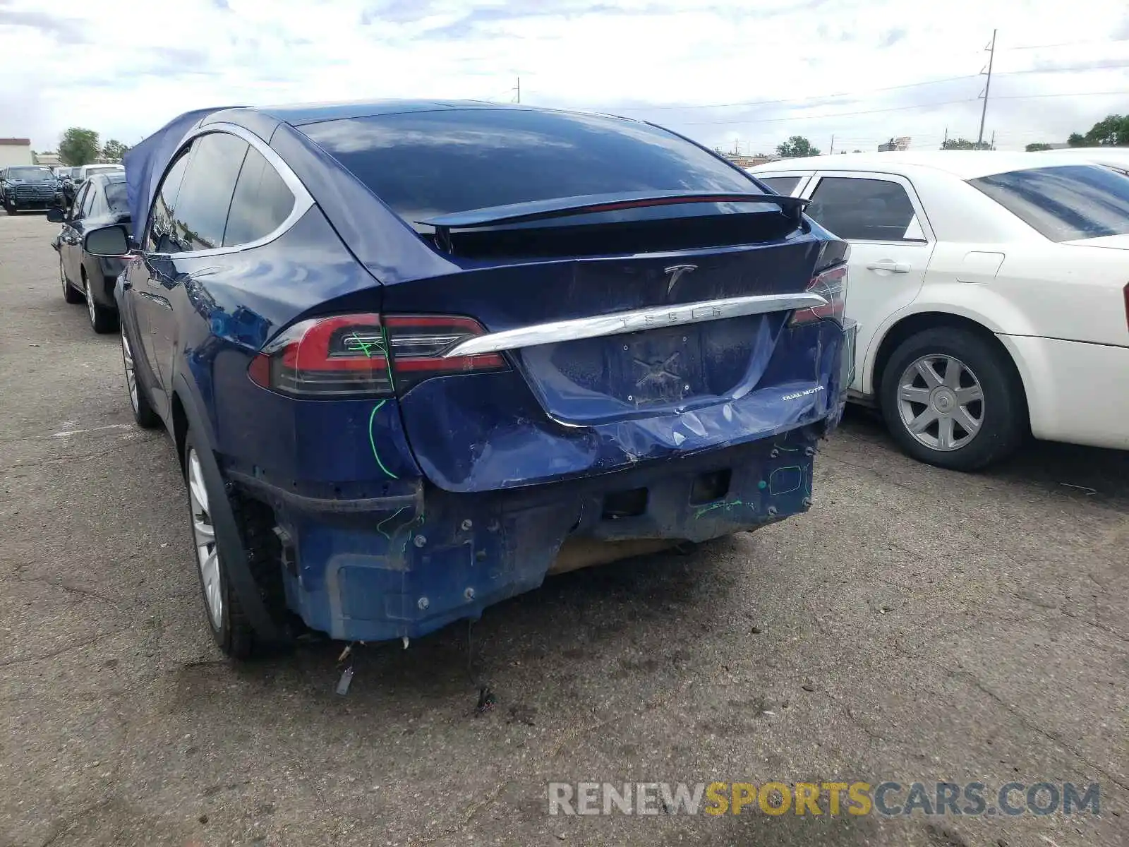 9 Photograph of a damaged car 5YJXCBE20LF306830 TESLA MODEL X 2020