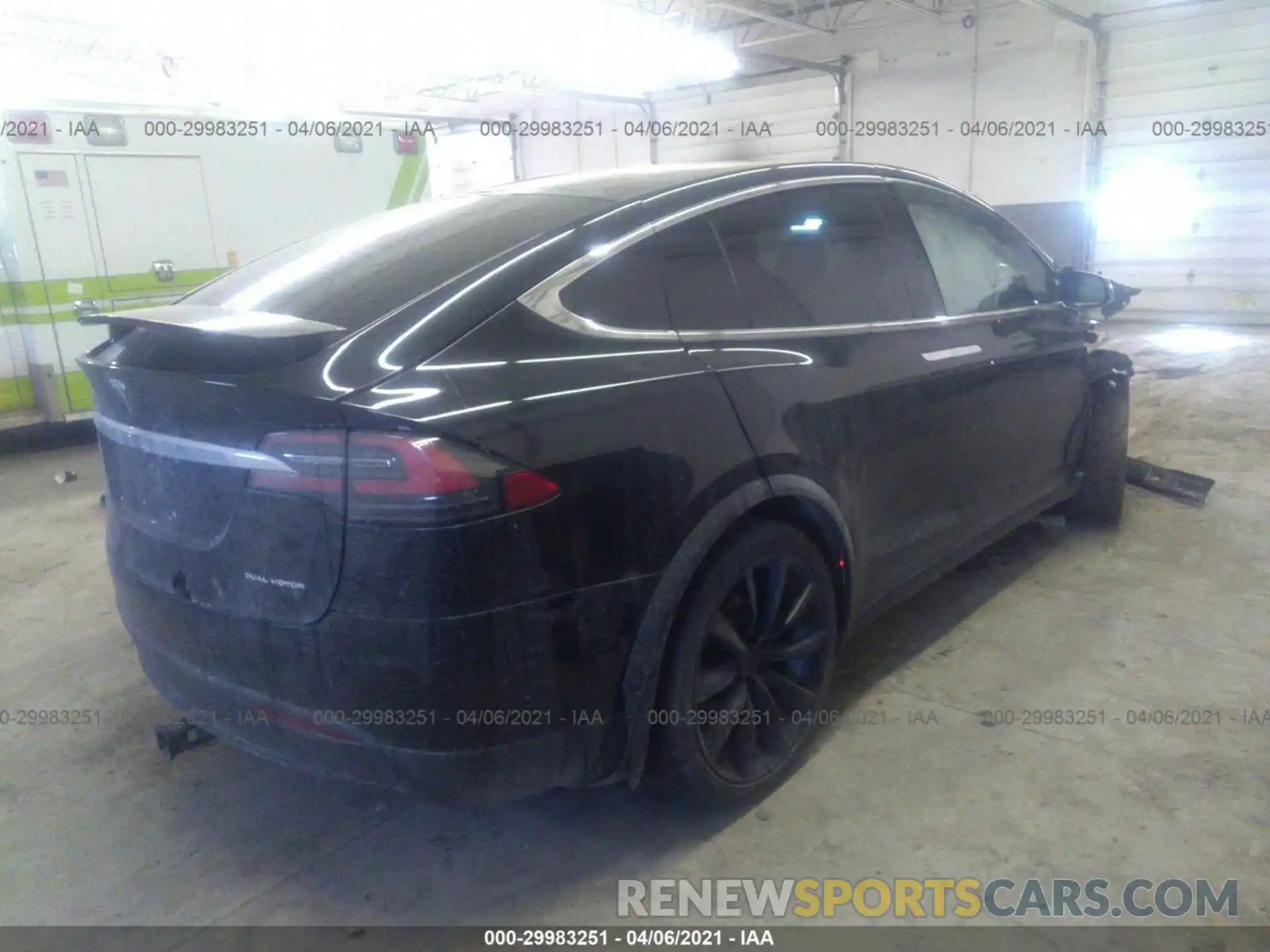 4 Фотография поврежденного автомобиля 5YJXCBE21LF238019 TESLA MODEL X 2020