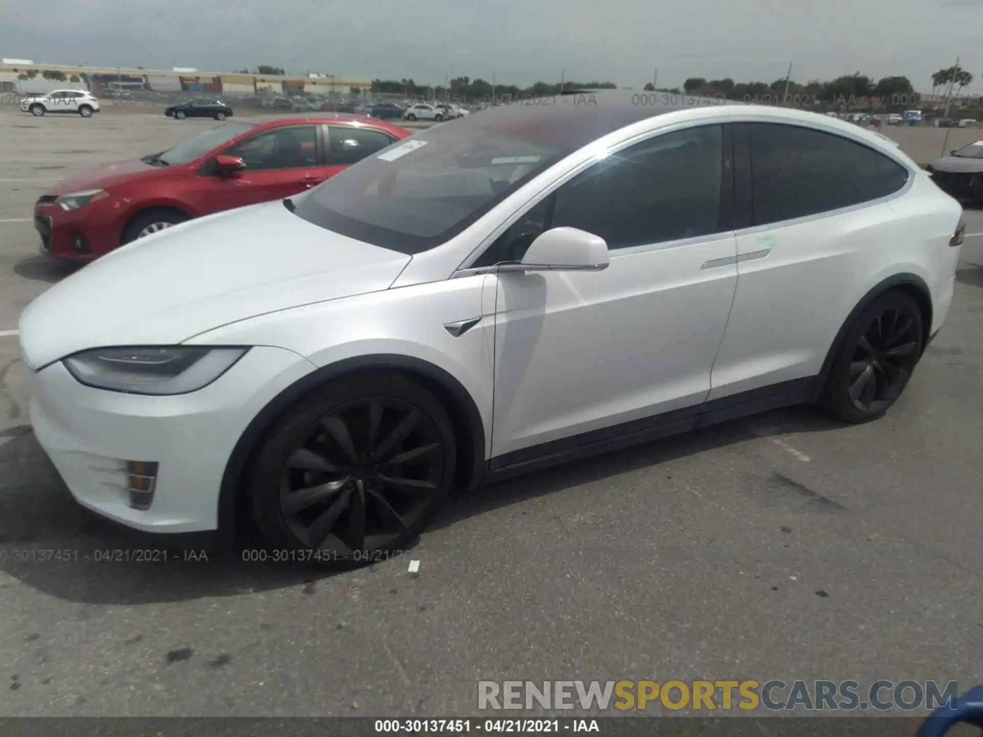 2 Фотография поврежденного автомобиля 5YJXCBE21LF246704 TESLA MODEL X 2020