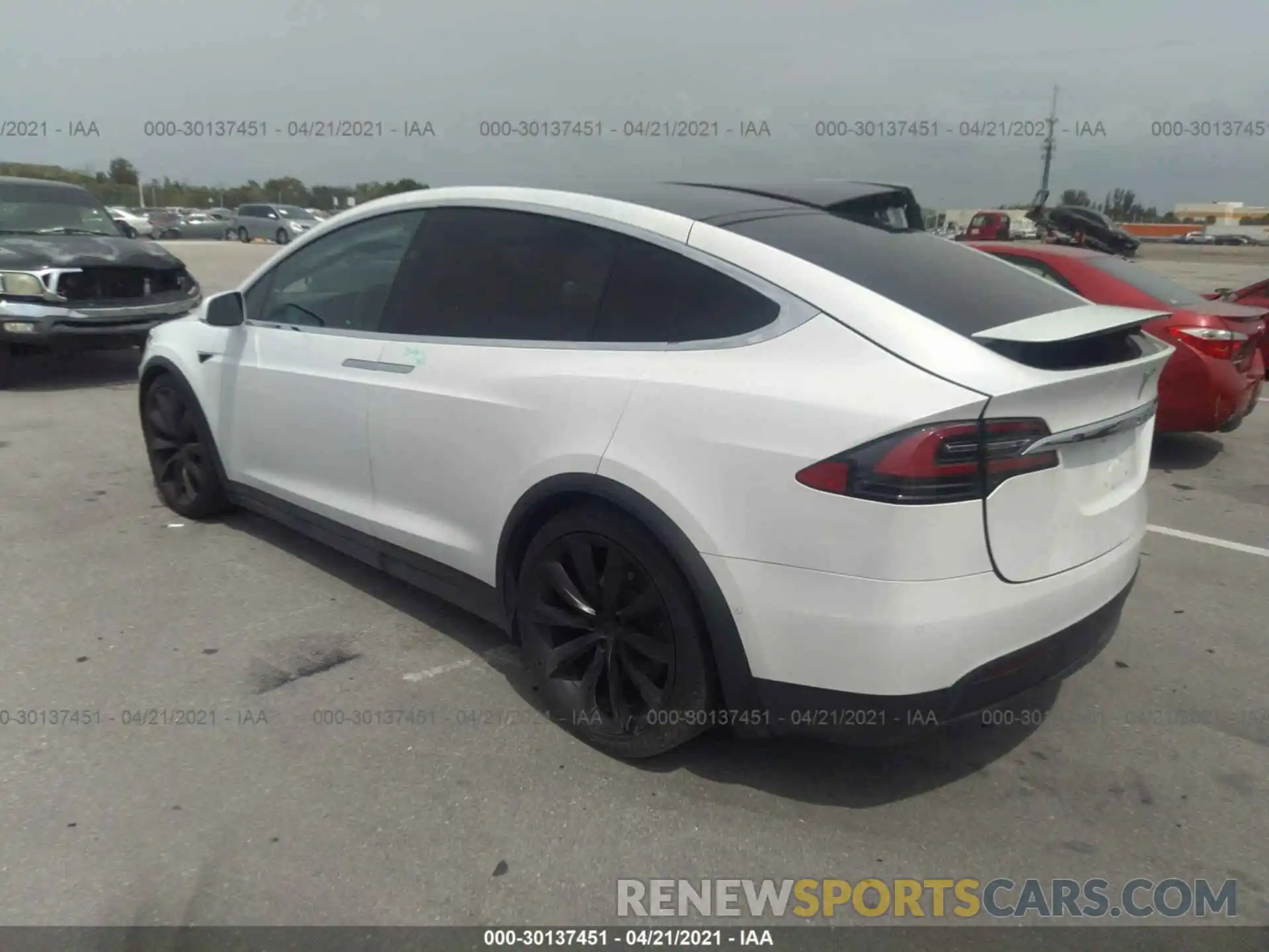 3 Фотография поврежденного автомобиля 5YJXCBE21LF246704 TESLA MODEL X 2020