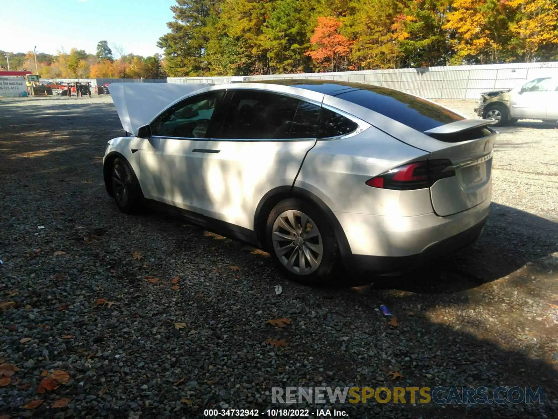 3 Photograph of a damaged car 5YJXCBE22LF238482 TESLA MODEL X 2020