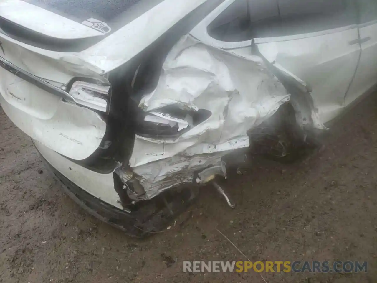 9 Photograph of a damaged car 5YJXCBE23LF233890 TESLA MODEL X 2020