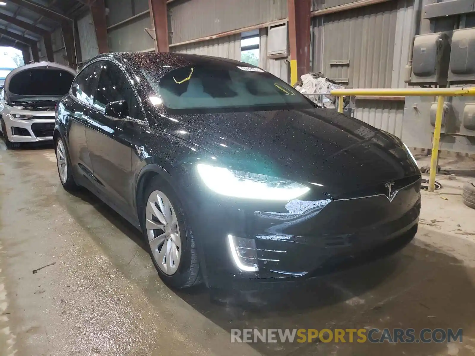 1 Photograph of a damaged car 5YJXCBE23LF243500 TESLA MODEL X 2020