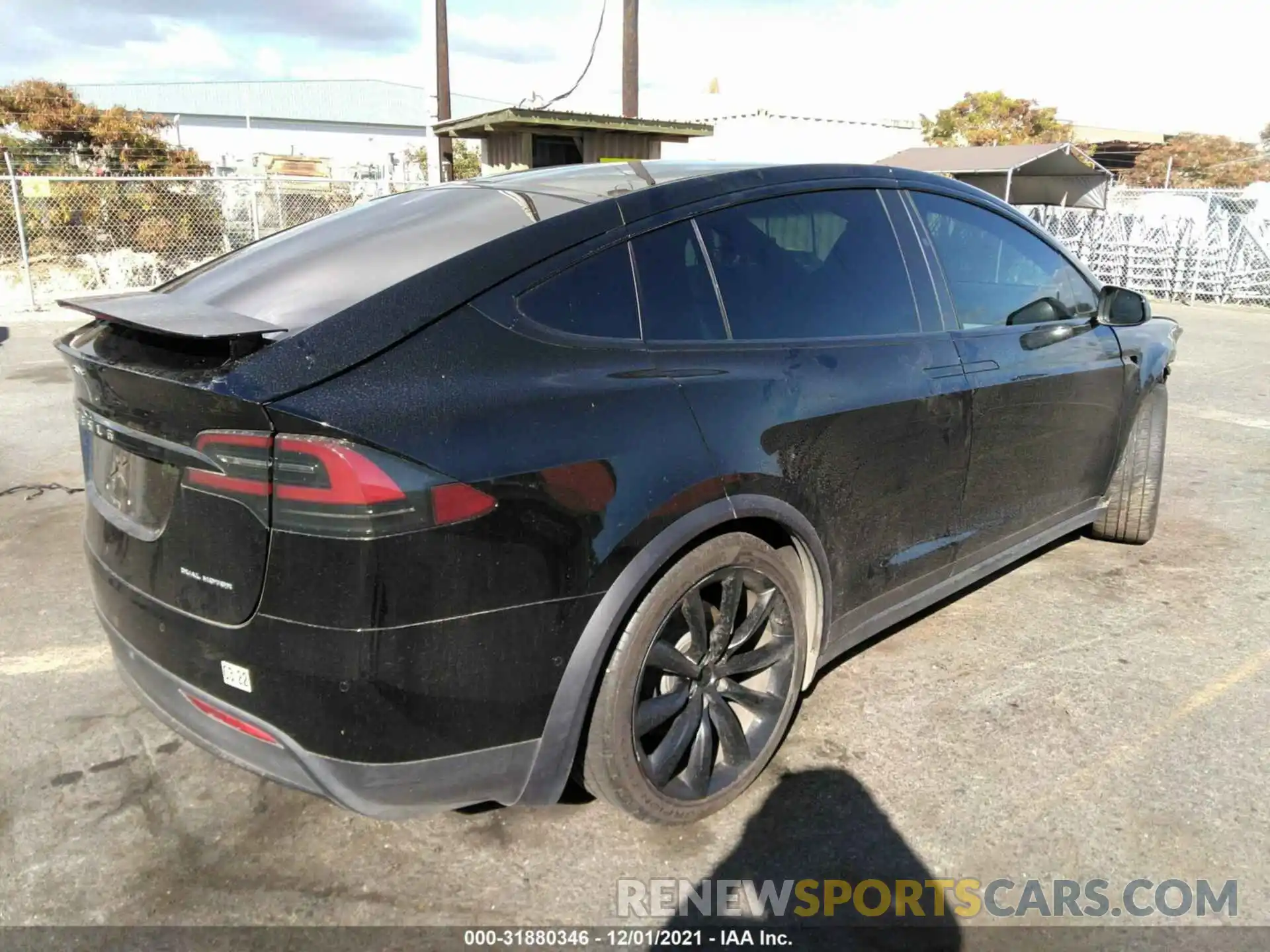 4 Фотография поврежденного автомобиля 5YJXCBE23LF260801 TESLA MODEL X 2020