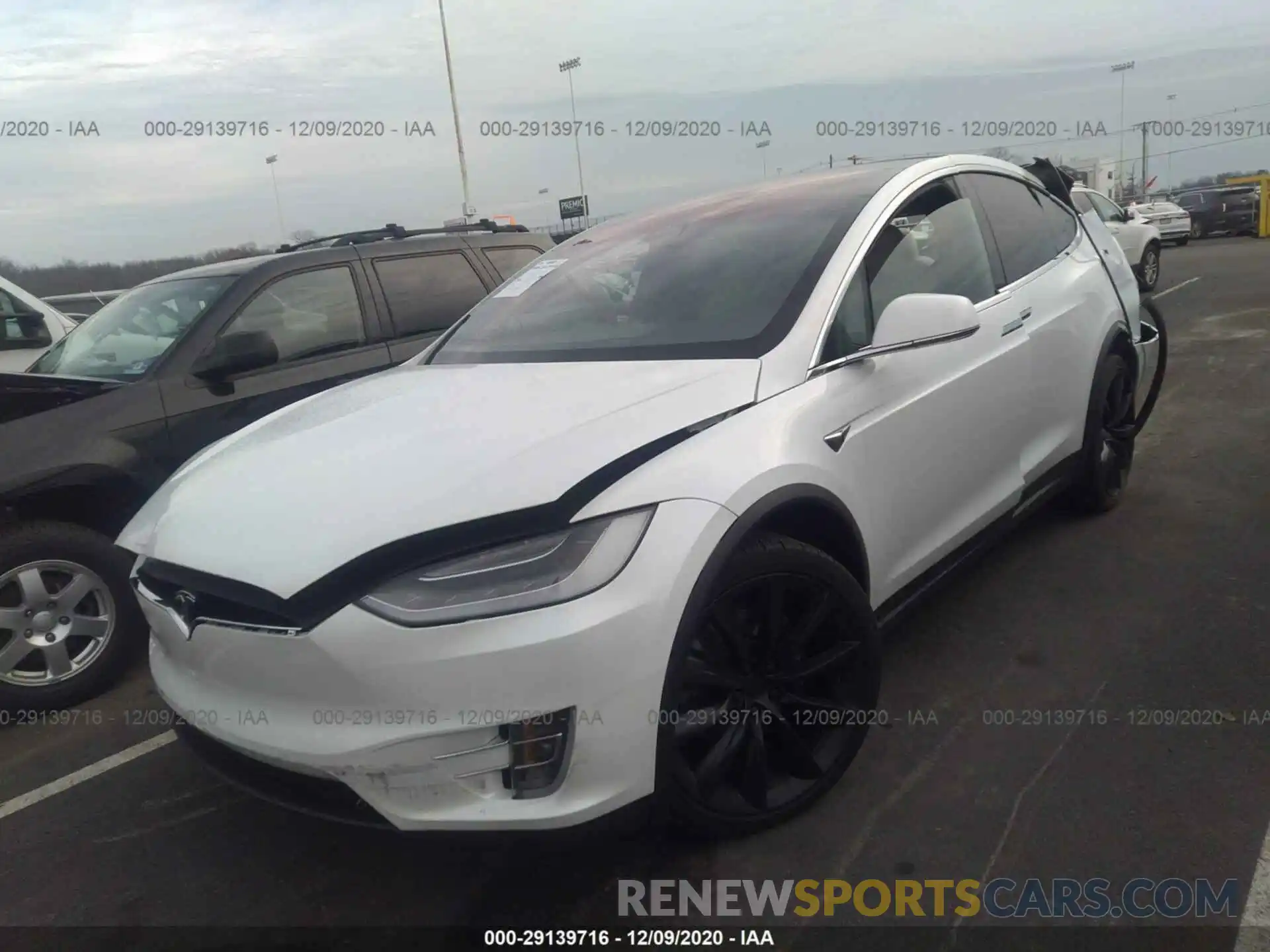 2 Фотография поврежденного автомобиля 5YJXCBE23LF298528 TESLA MODEL X 2020