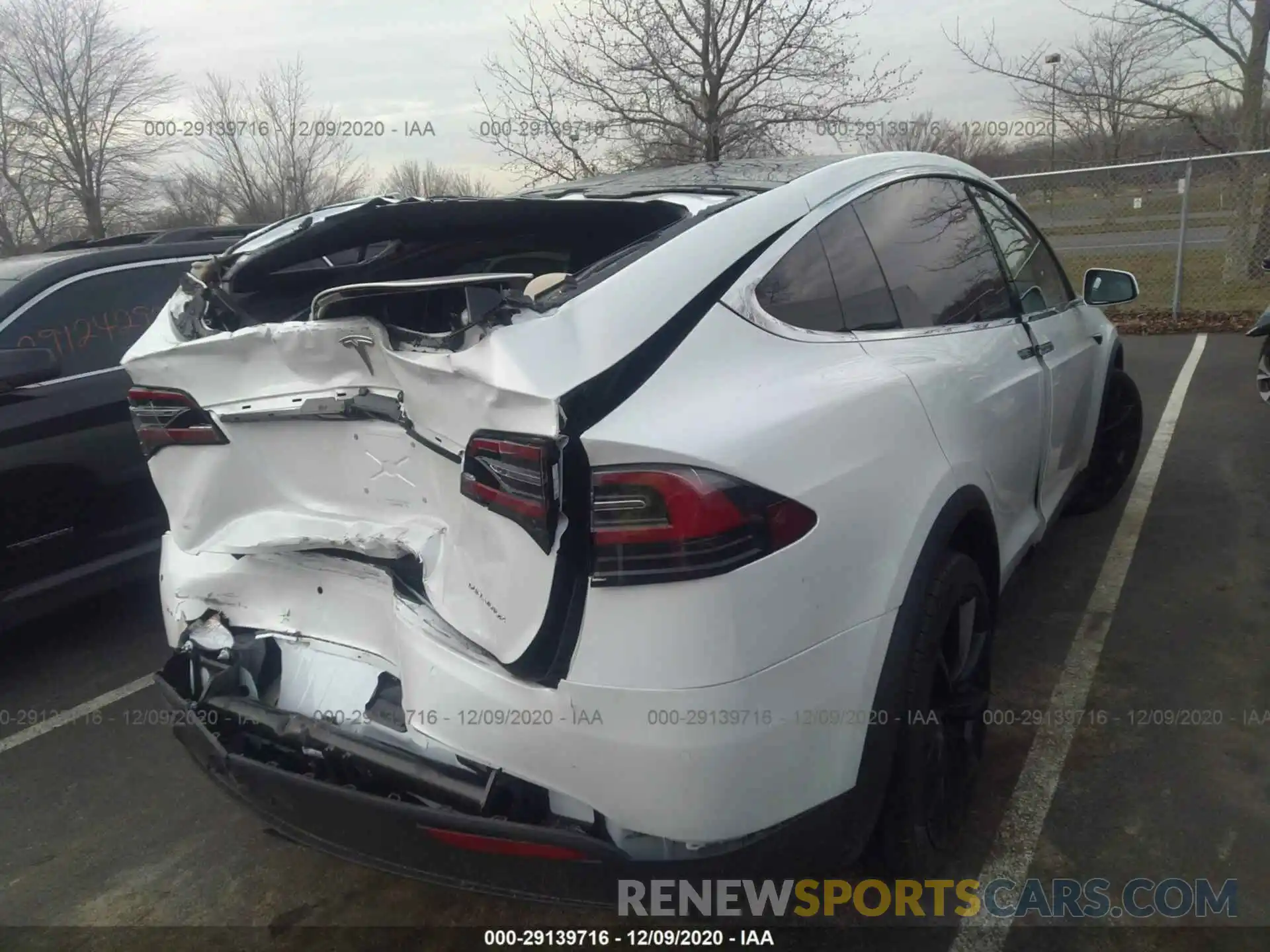 4 Фотография поврежденного автомобиля 5YJXCBE23LF298528 TESLA MODEL X 2020