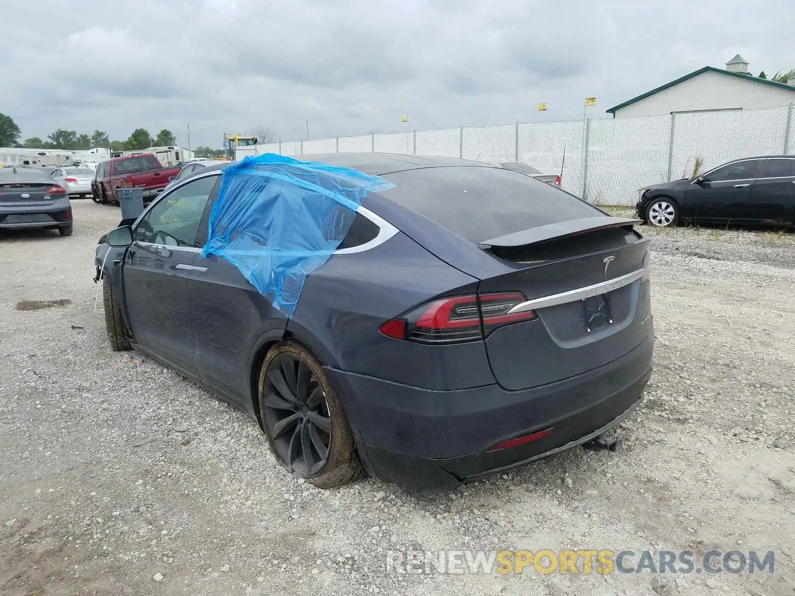 3 Фотография поврежденного автомобиля 5YJXCBE24LF242355 TESLA MODEL X 2020