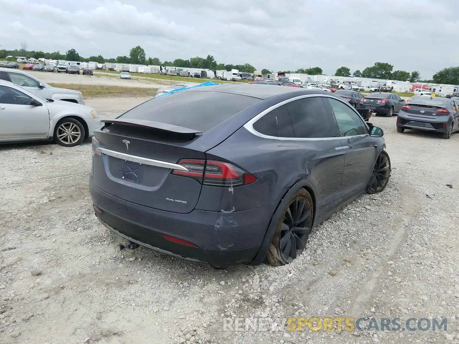 4 Фотография поврежденного автомобиля 5YJXCBE24LF242355 TESLA MODEL X 2020