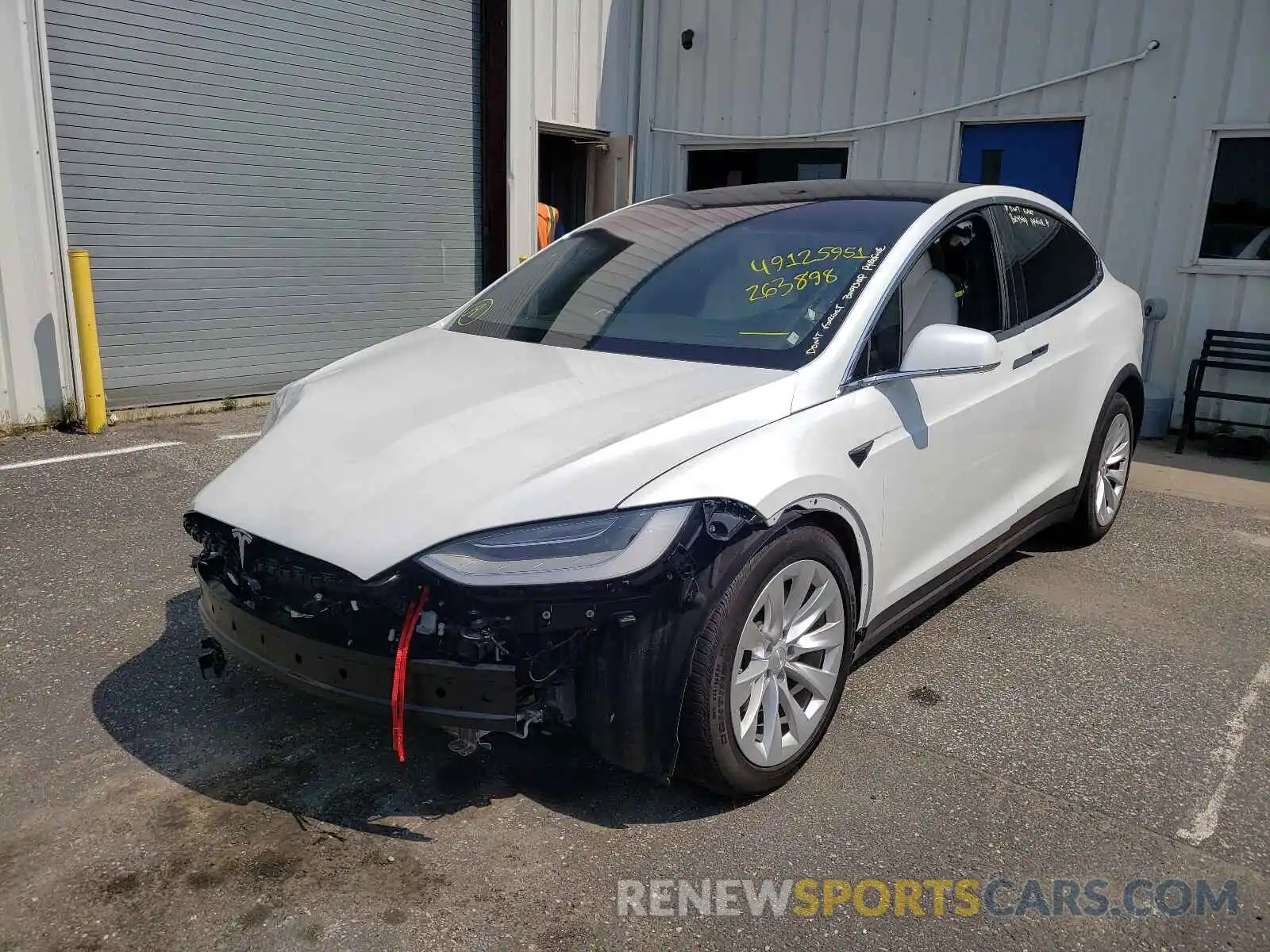 2 Photograph of a damaged car 5YJXCBE24LF263898 TESLA MODEL X 2020