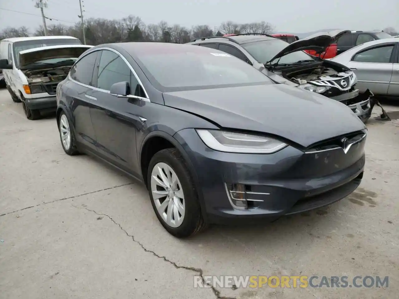 1 Photograph of a damaged car 5YJXCBE25LF301879 TESLA MODEL X 2020